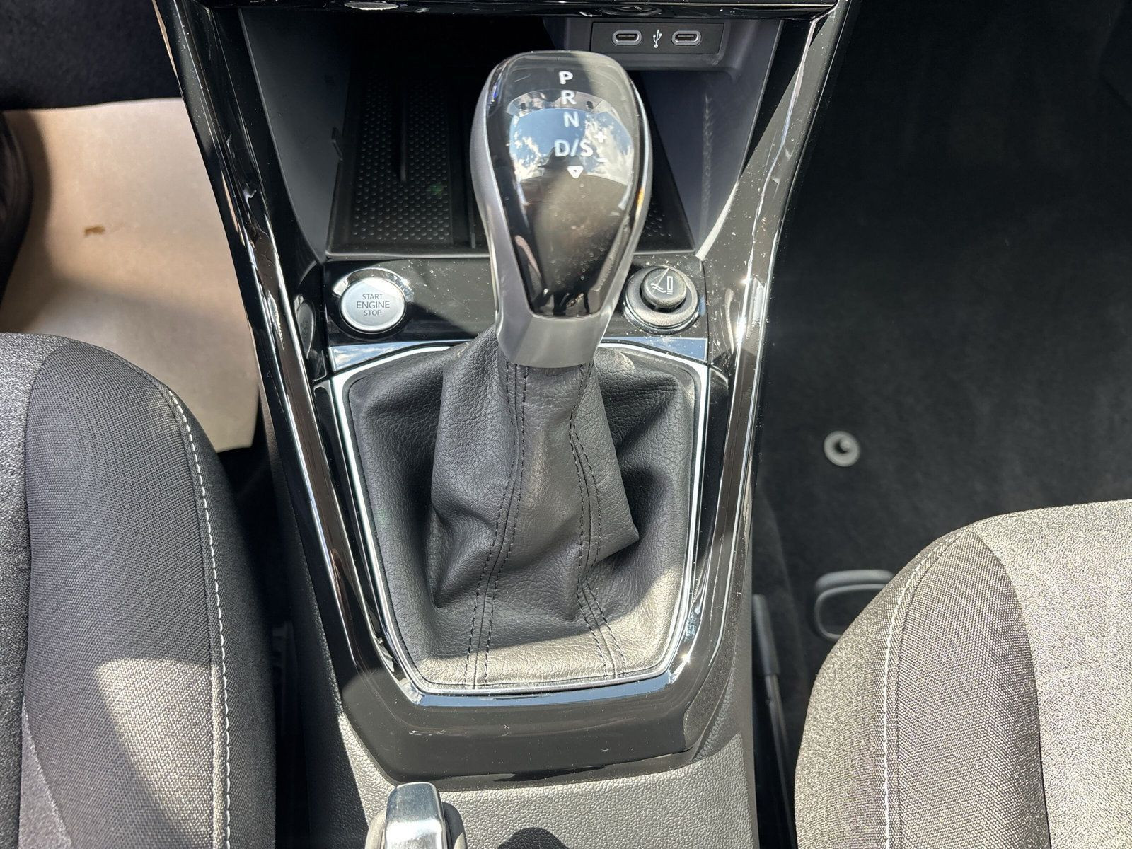 Volkswagen - T-Cross_15