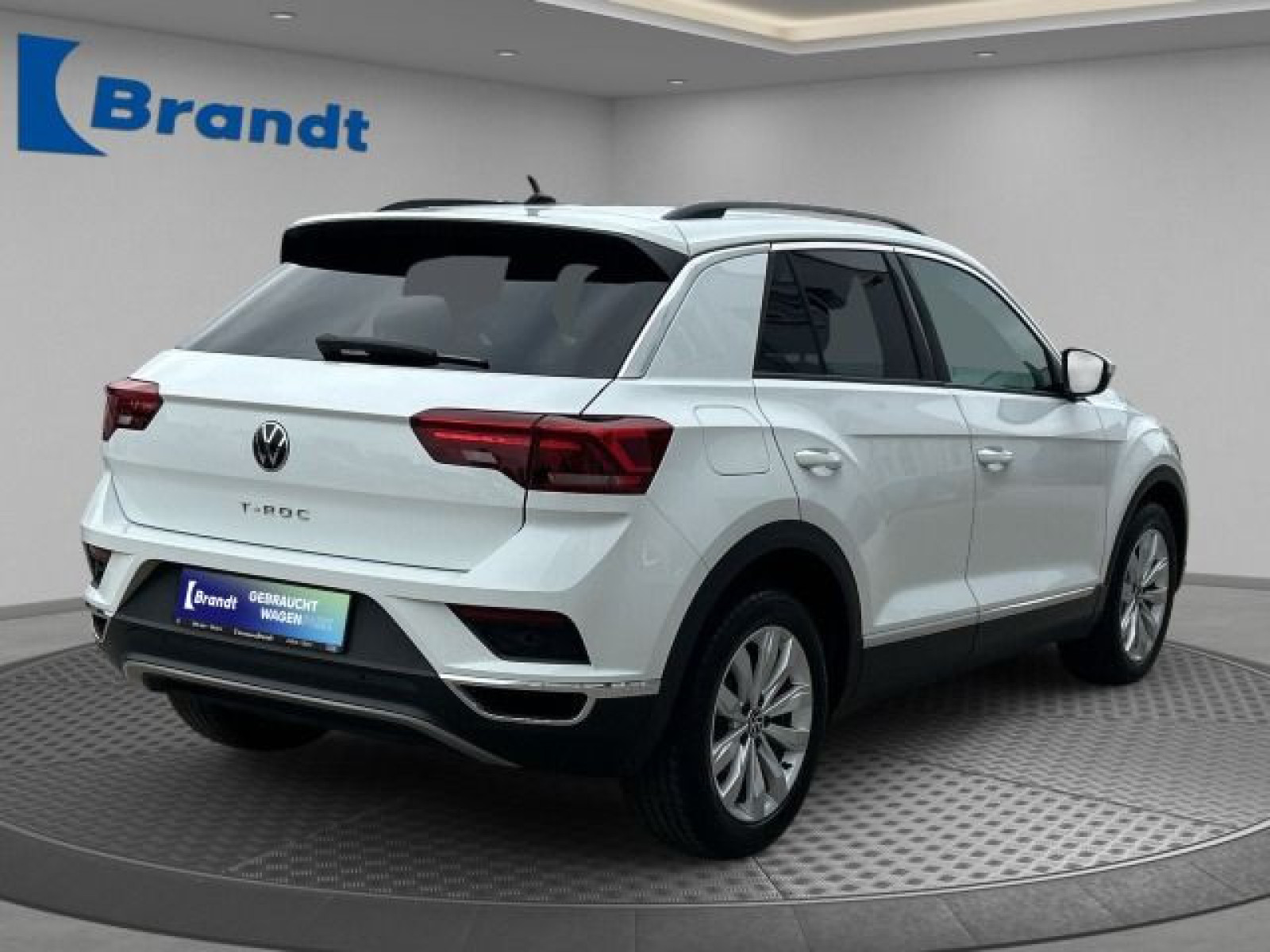 Volkswagen - T-Roc_4
