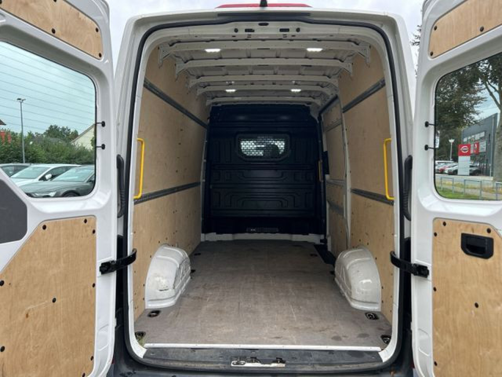 Volkswagen - Crafter_8