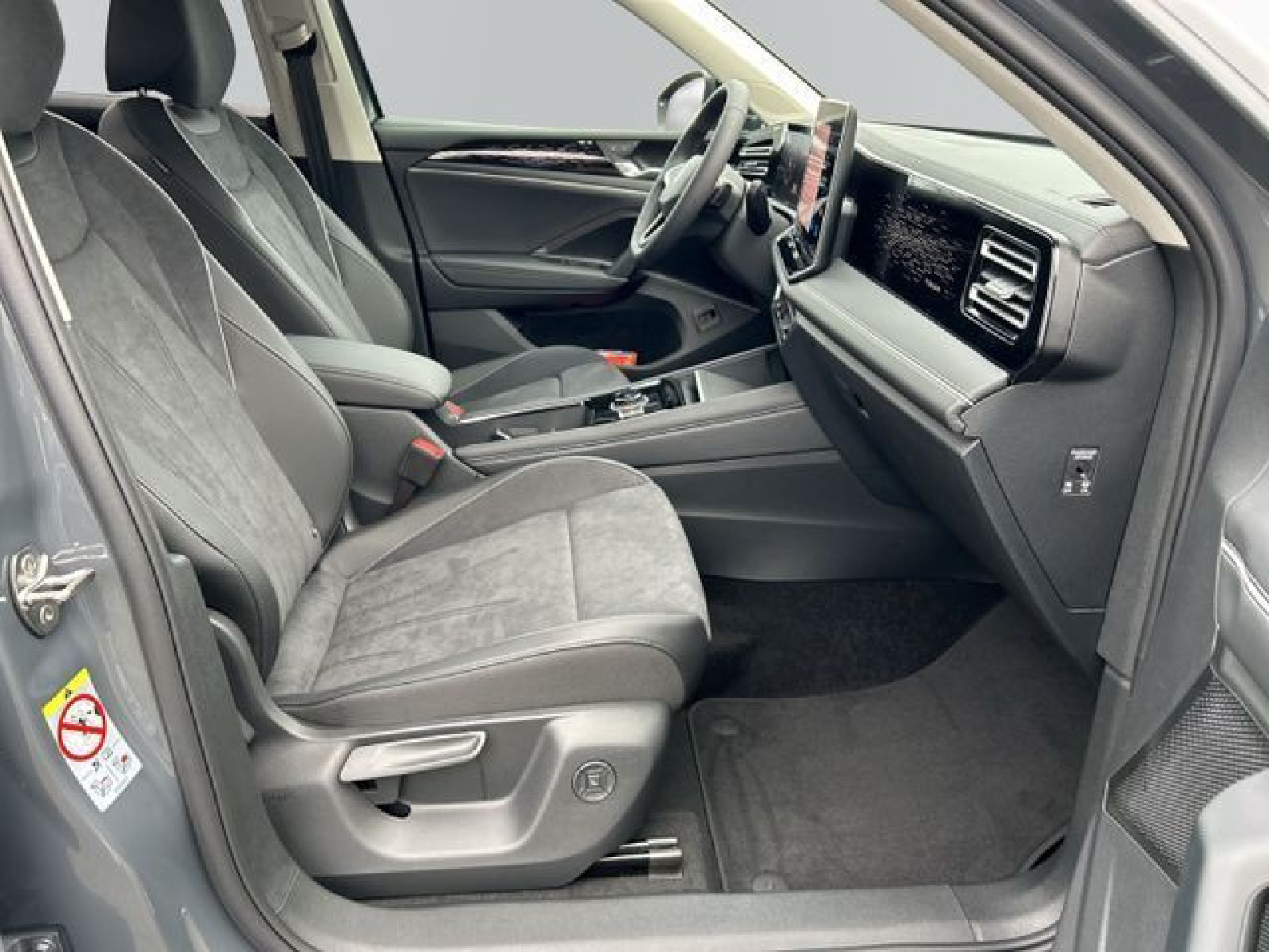 Volkswagen - Tiguan_13