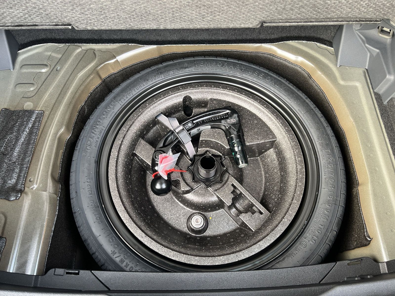 Volkswagen - T-Cross_24
