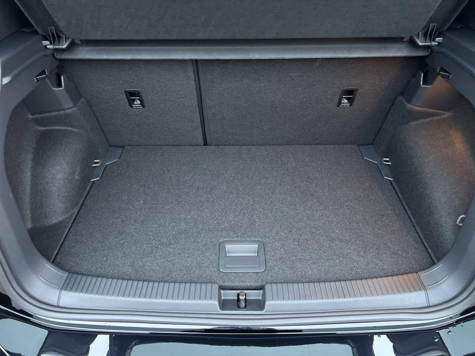 Volkswagen - T-Cross_11