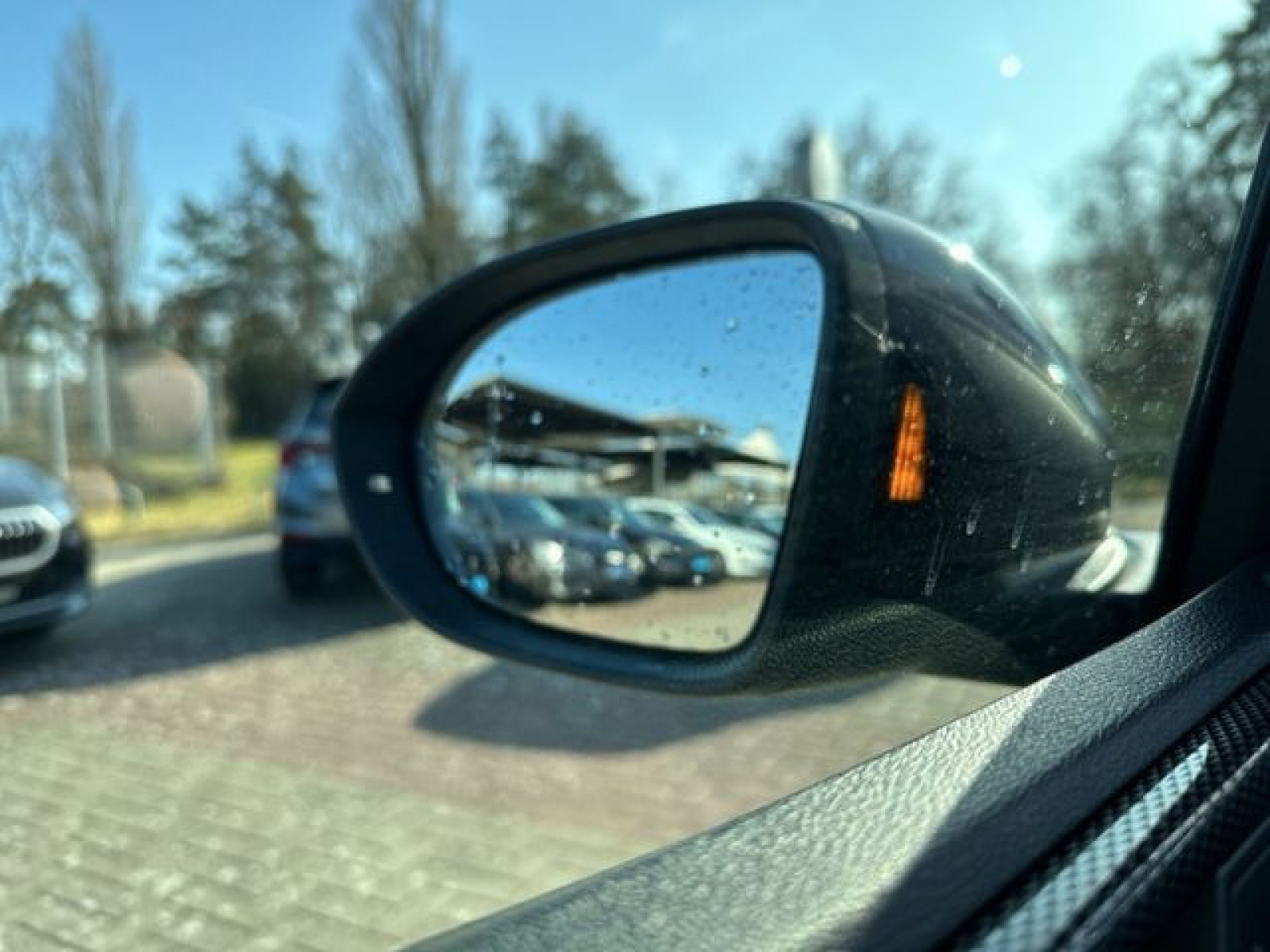Volkswagen - Taigo_22