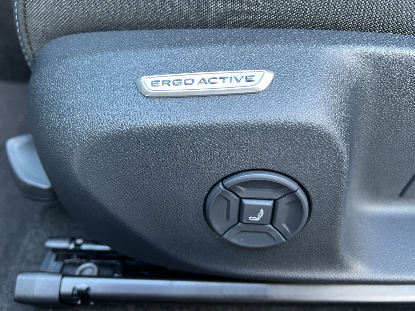 Volkswagen - T-Roc_29