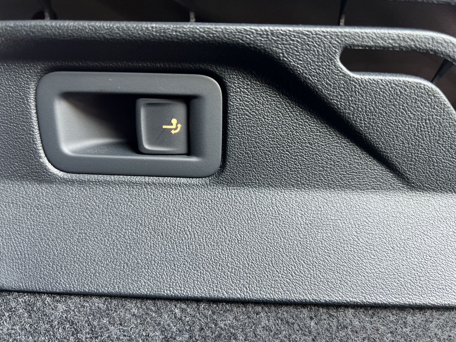 Volkswagen - ID.4_25