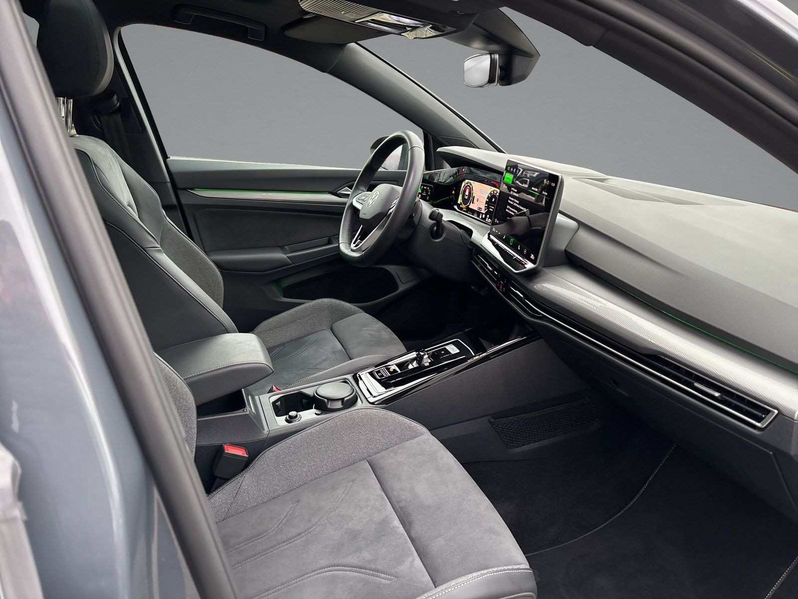 Volkswagen - Golf_12