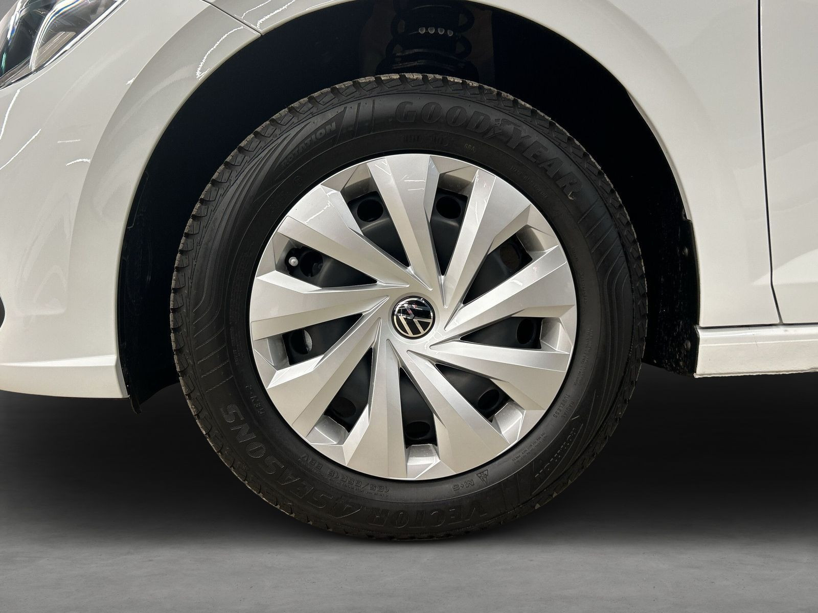 Volkswagen - Polo_6