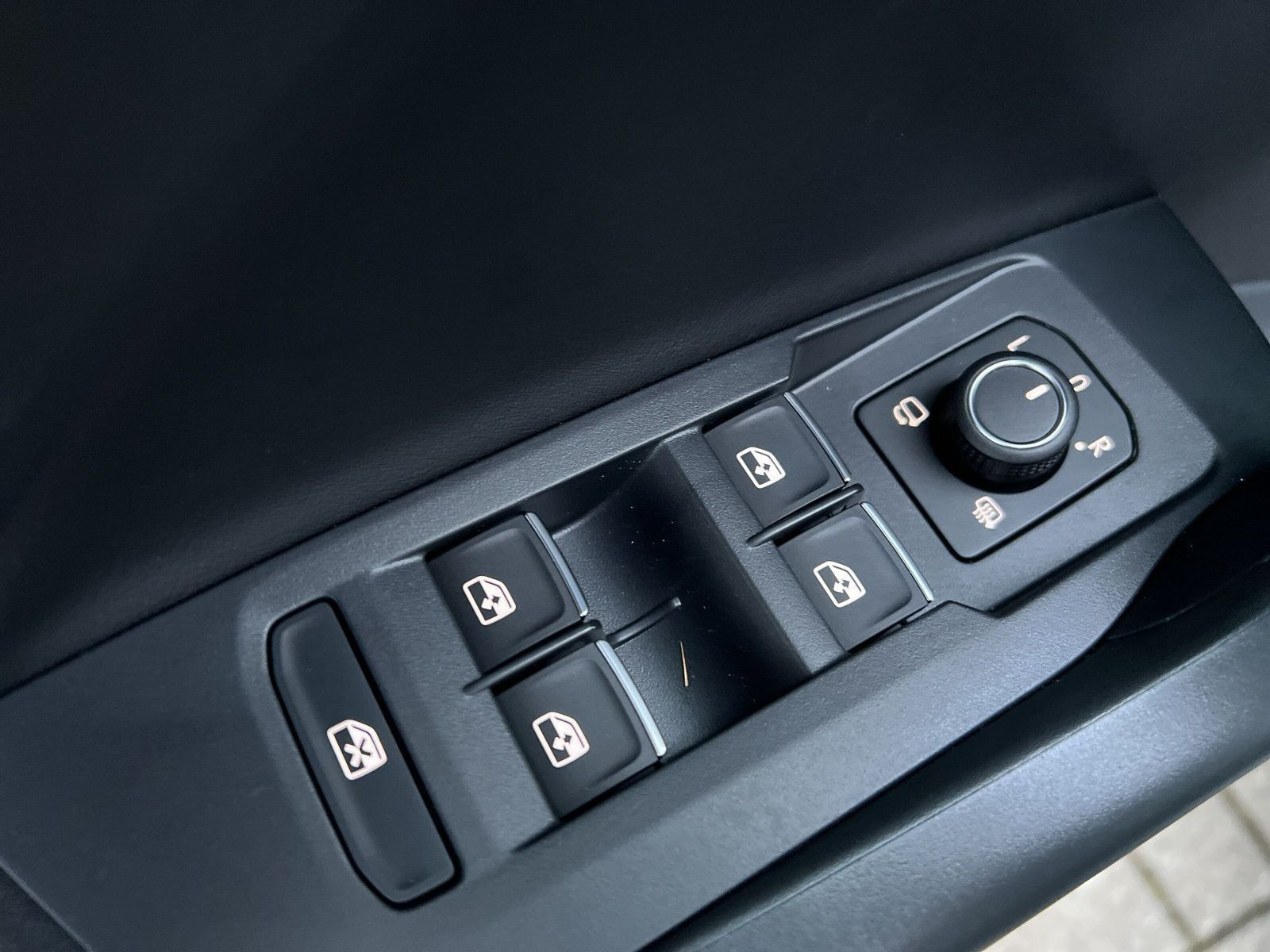 Volkswagen - T-Cross_27