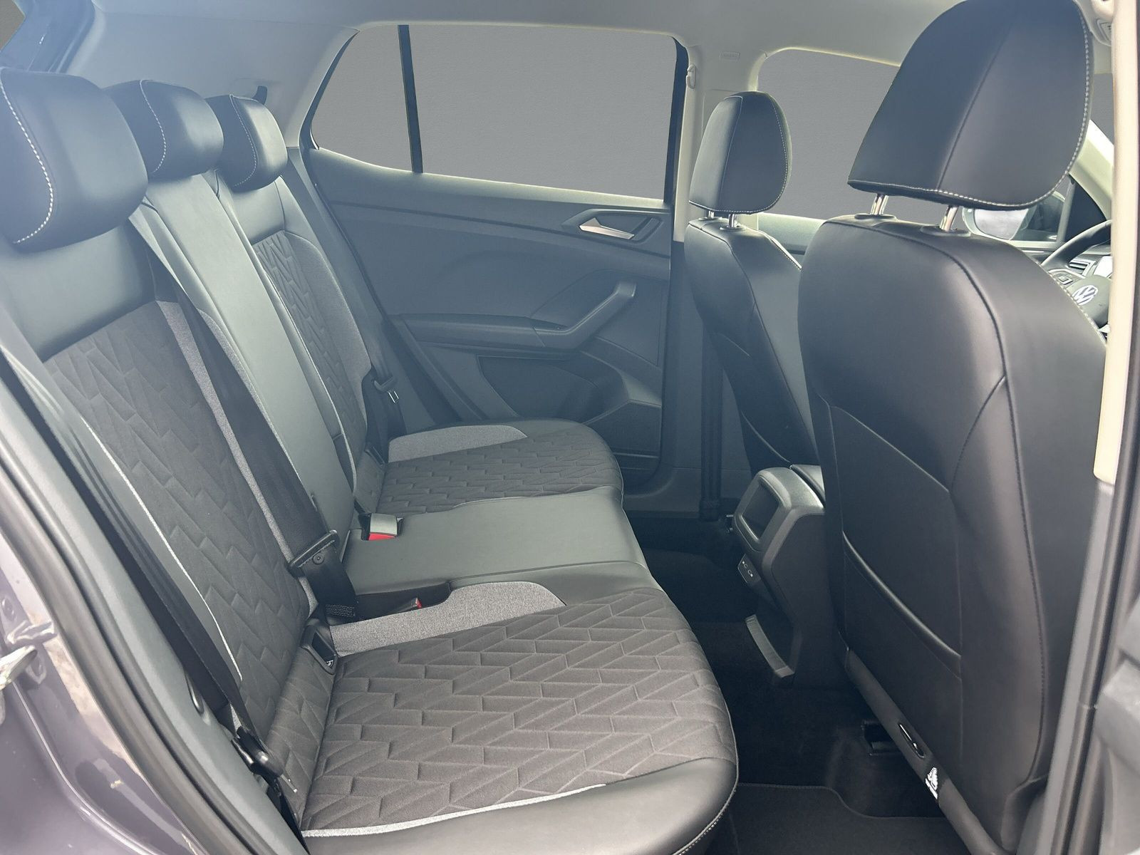 Volkswagen - T-Cross_14