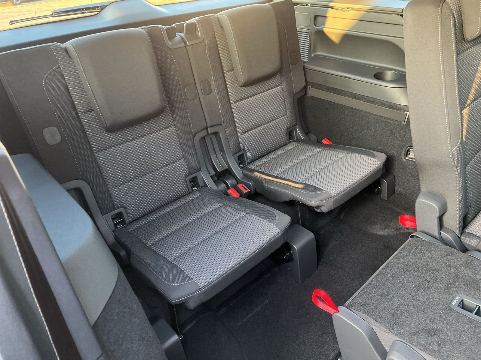 Volkswagen - Touran_34