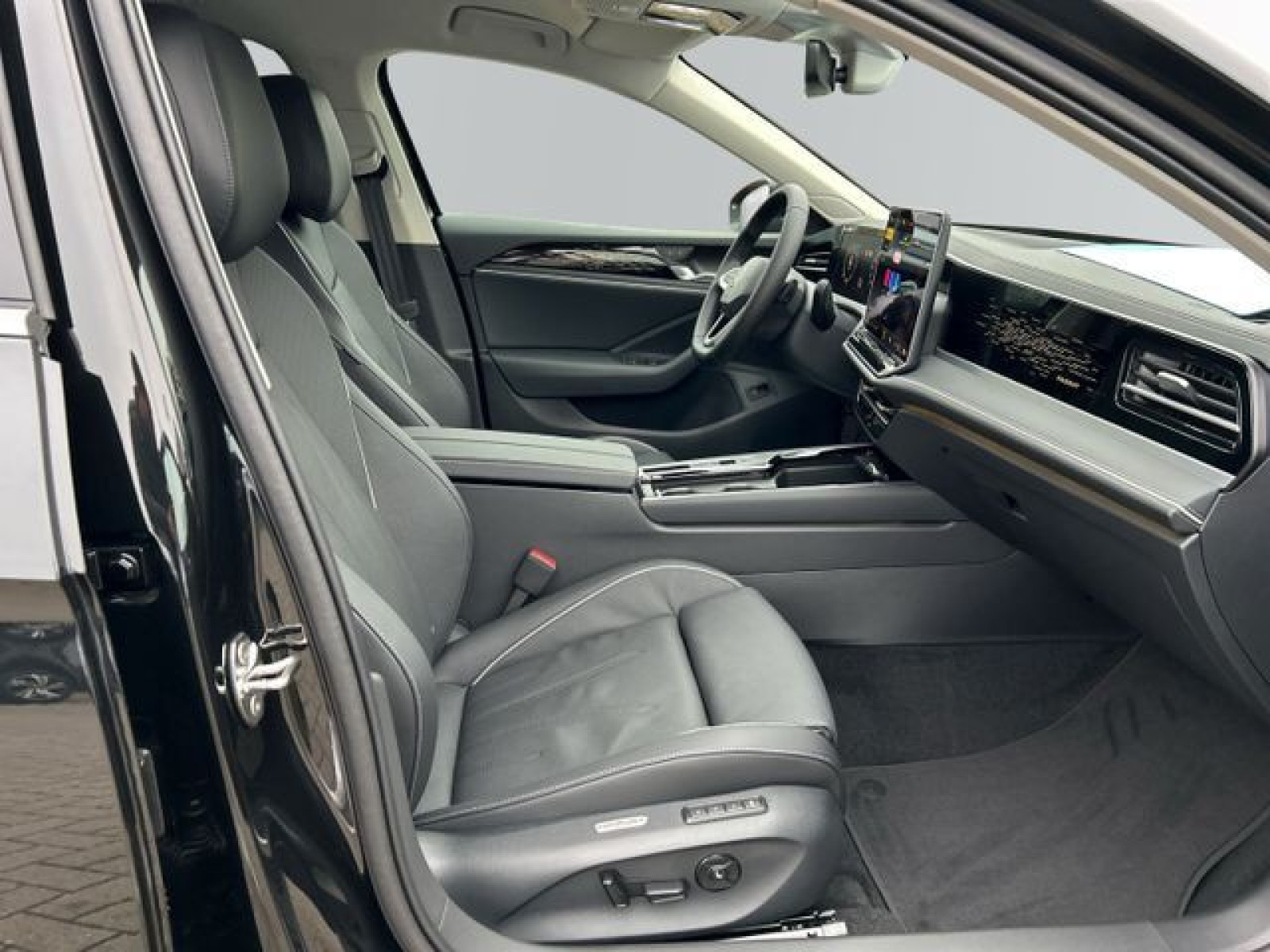 Volkswagen - Passat Variant_13