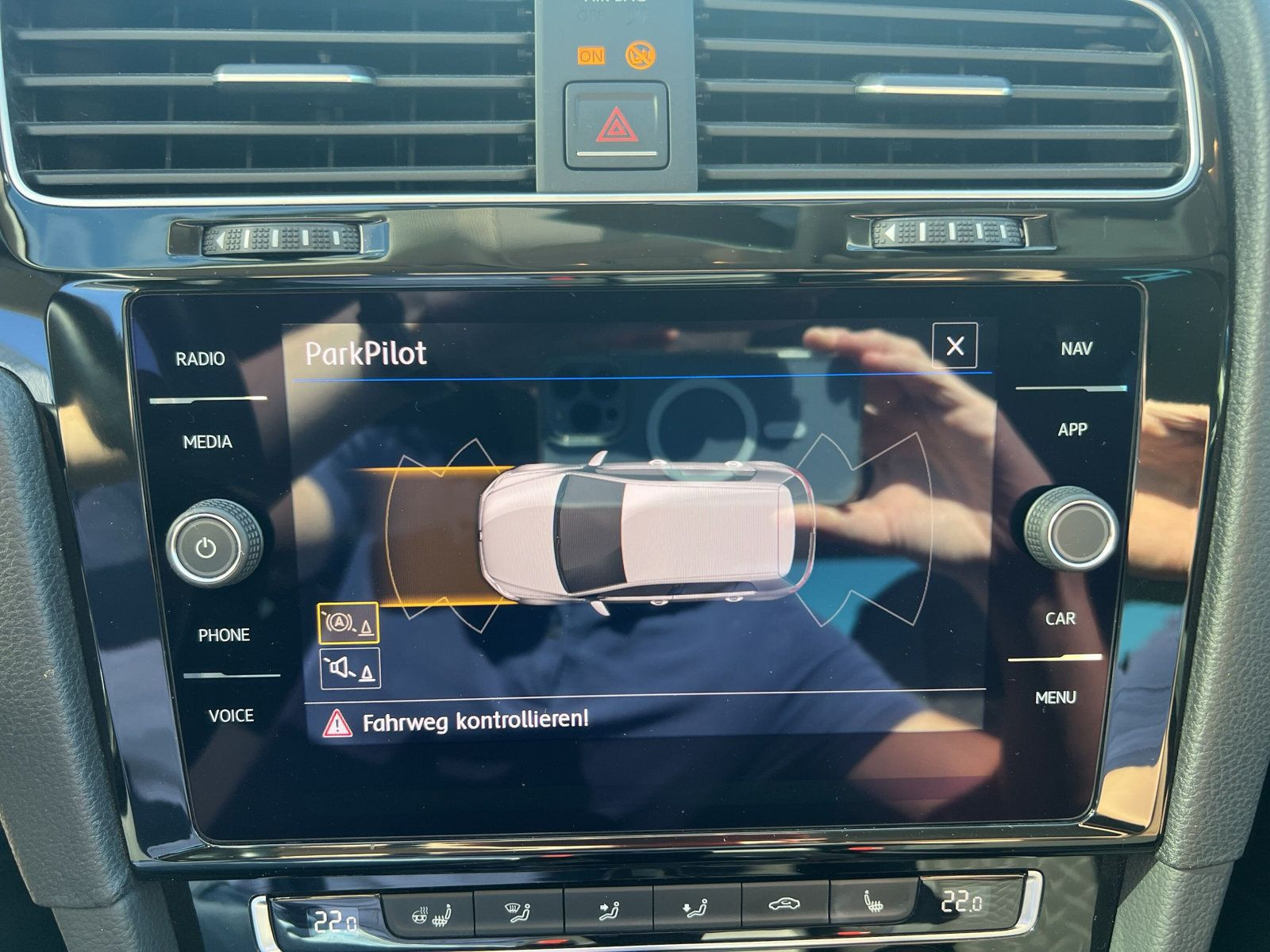 Volkswagen - Golf_25