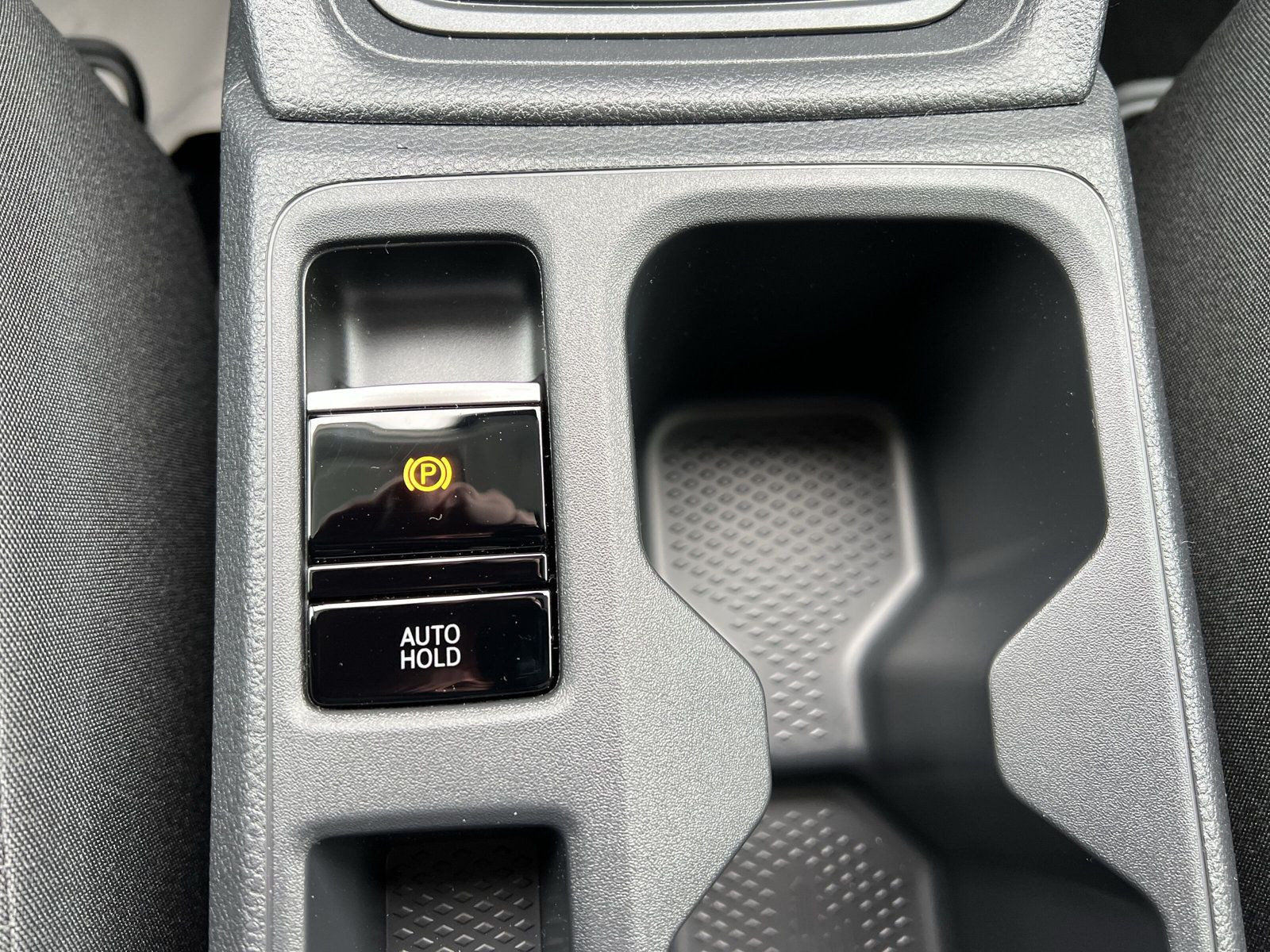 Volkswagen - Caddy_35