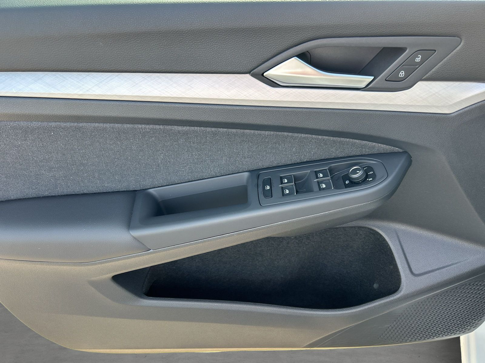 Volkswagen - Golf_23