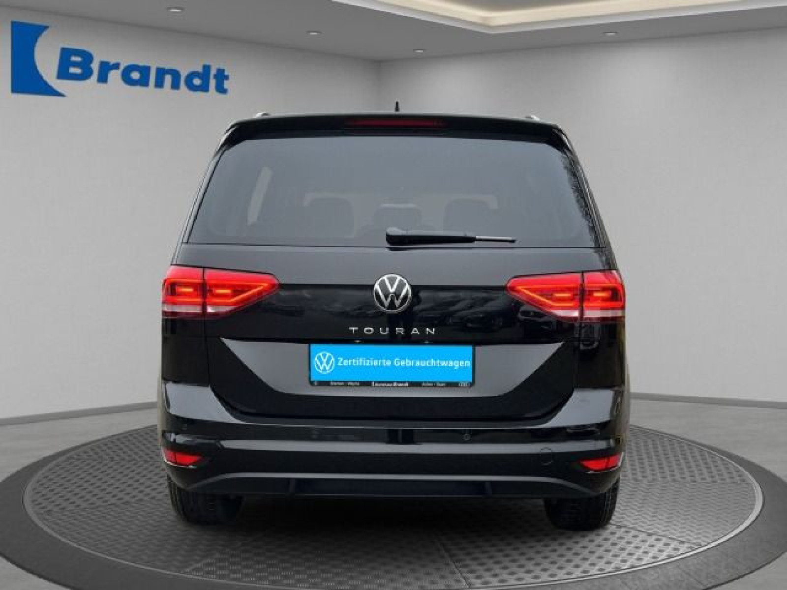 Volkswagen - Touran_5