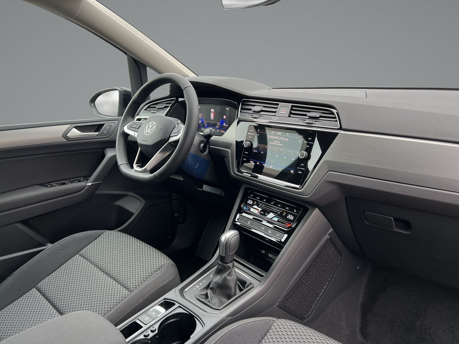 Volkswagen - Touran_15