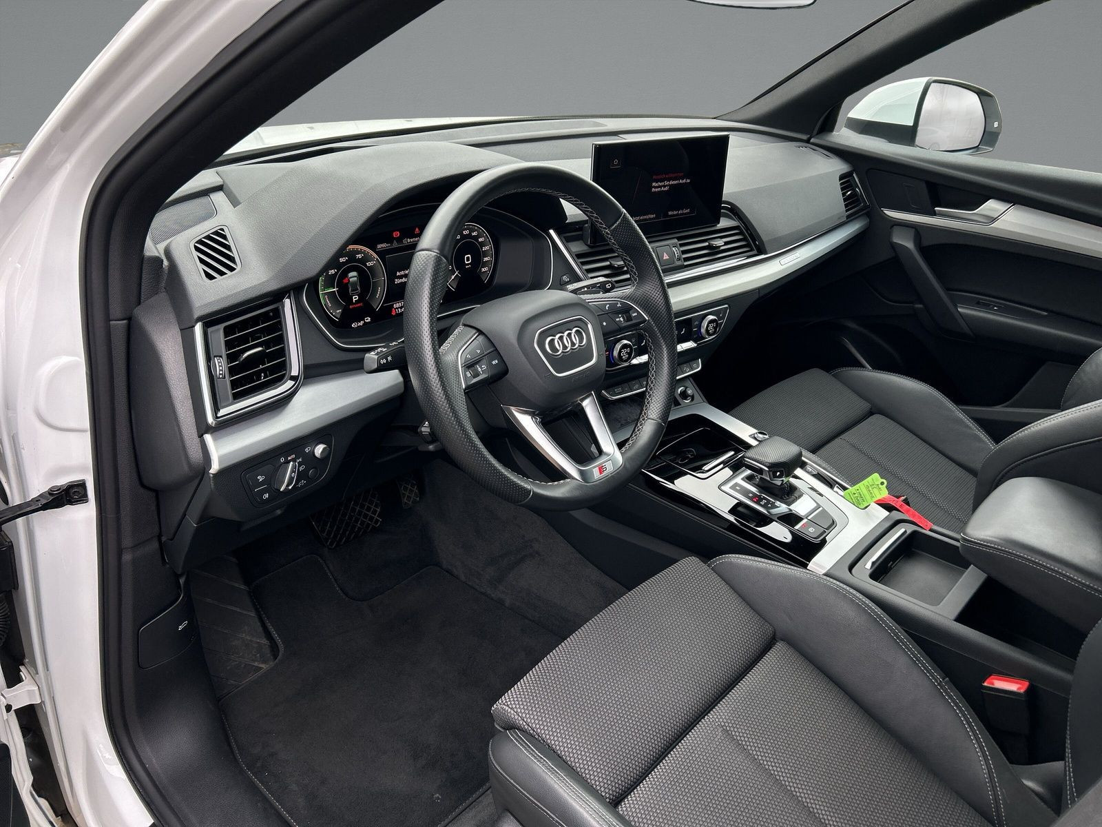Audi - Q5_7
