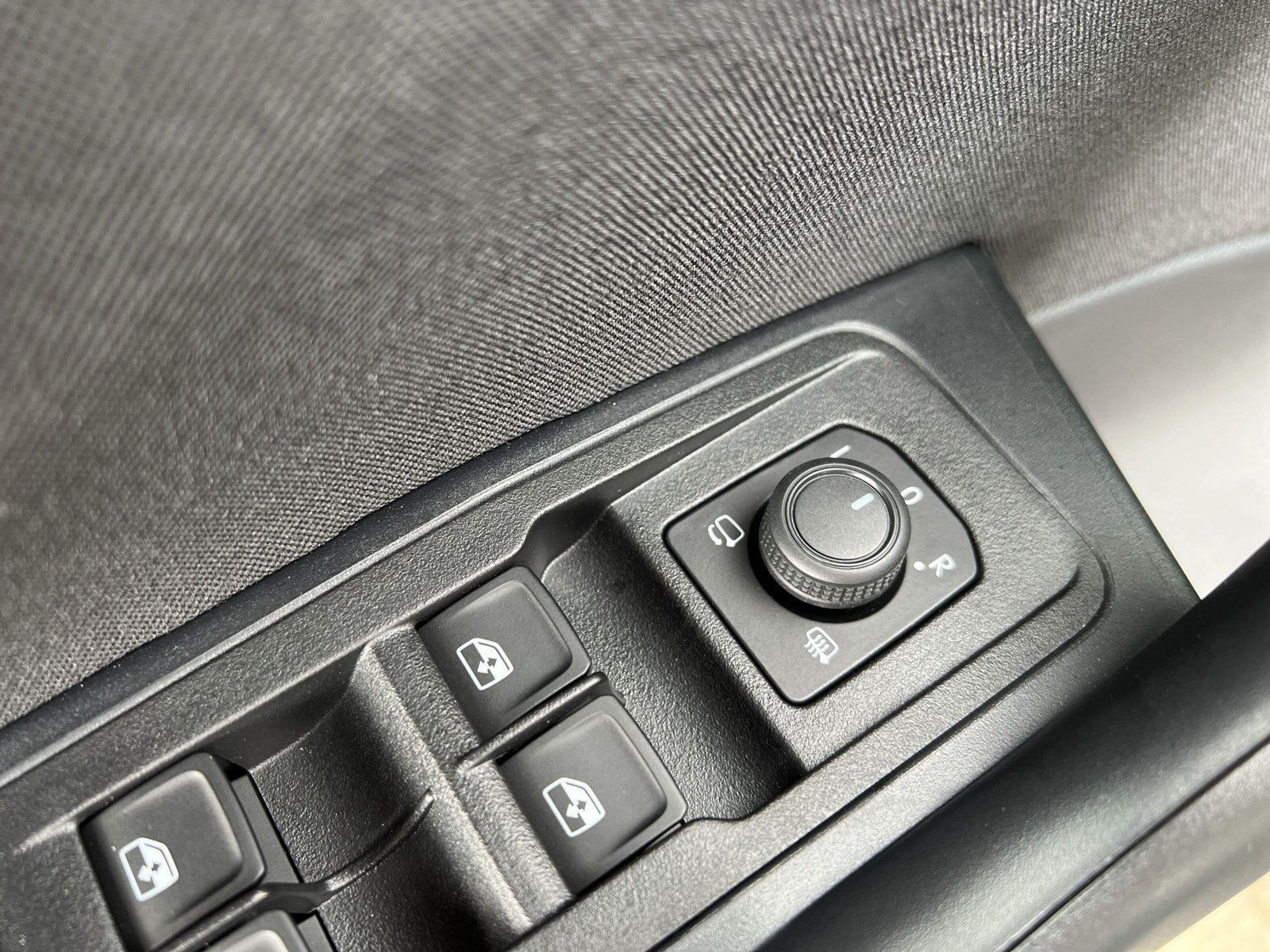 Volkswagen - T-Roc_27