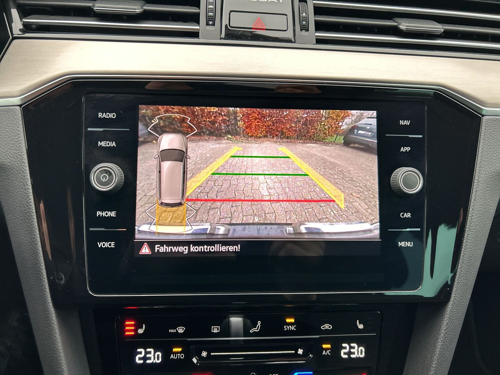 Volkswagen - Passat Variant_22