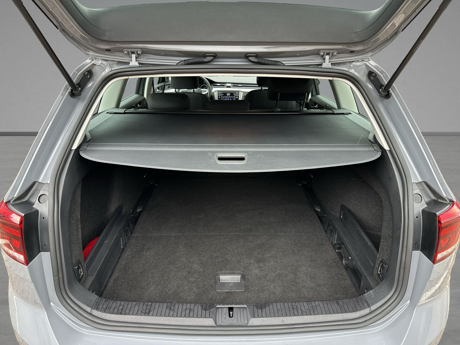 Volkswagen - Passat Variant_11