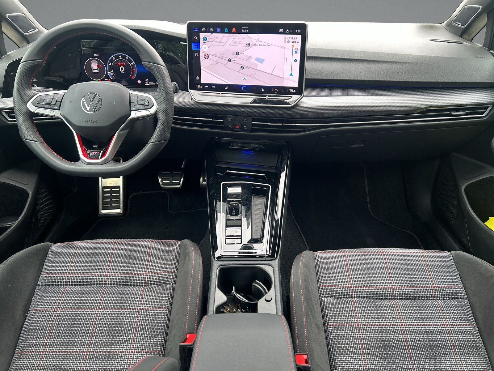 Volkswagen - Golf GTI_11