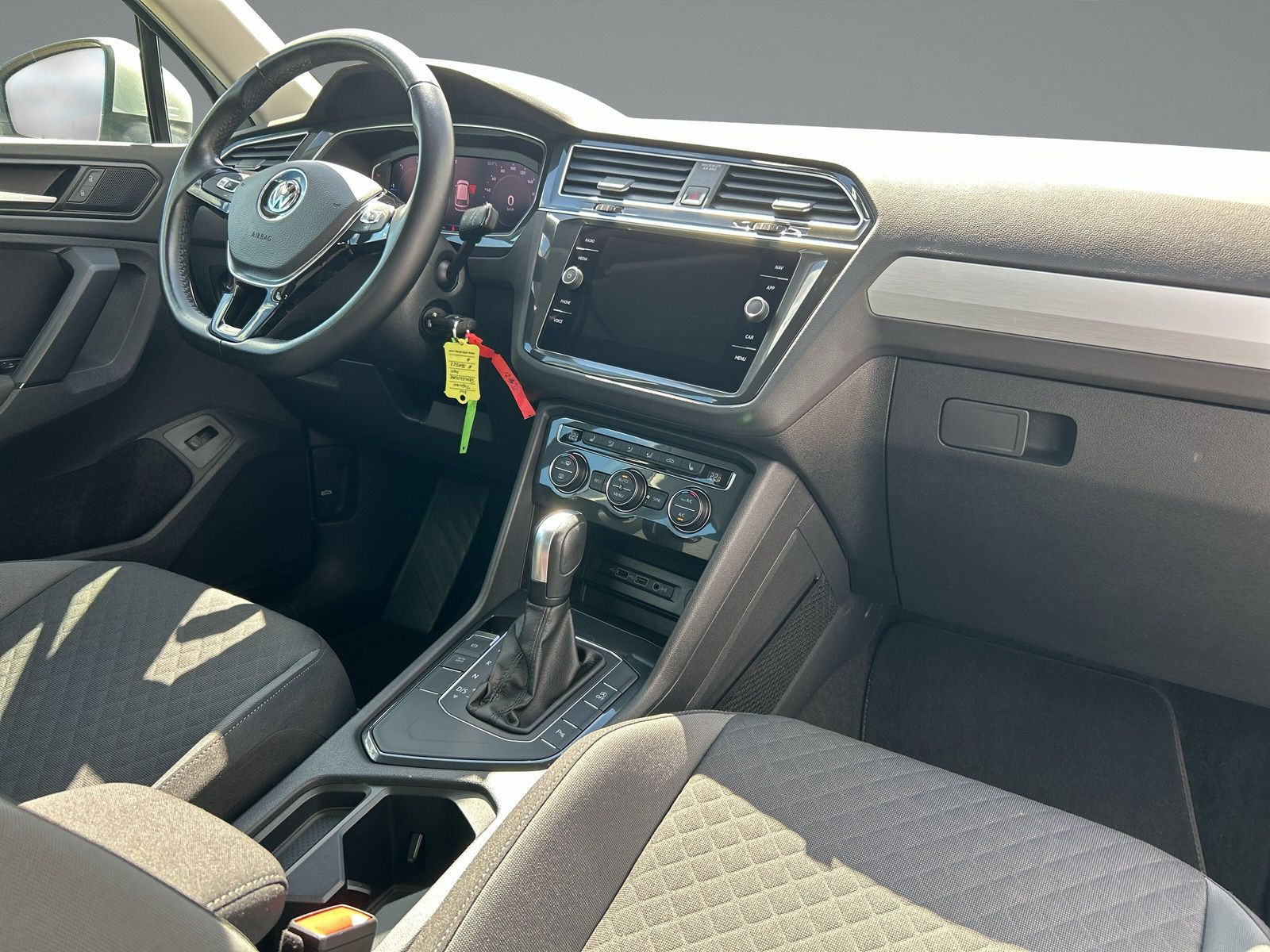 Volkswagen - Tiguan_14