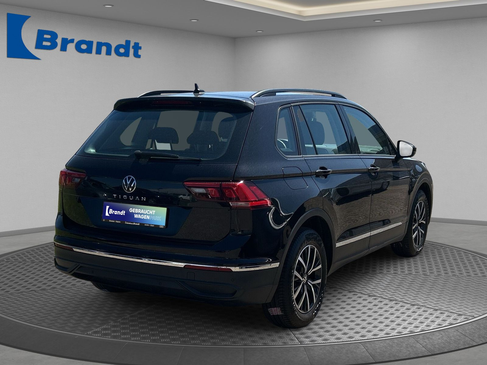 Volkswagen - Tiguan_4