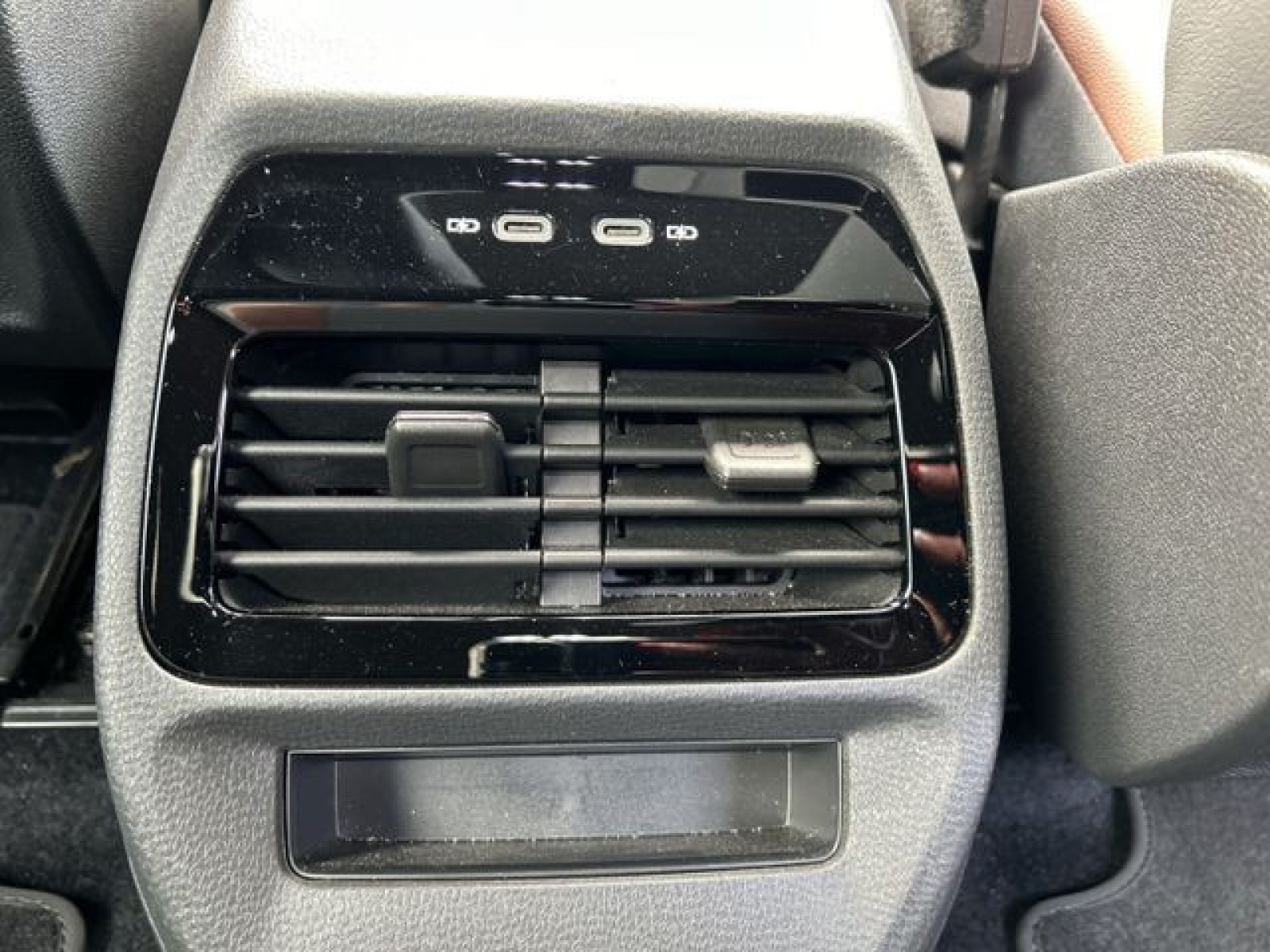 Volkswagen - ID.4_23