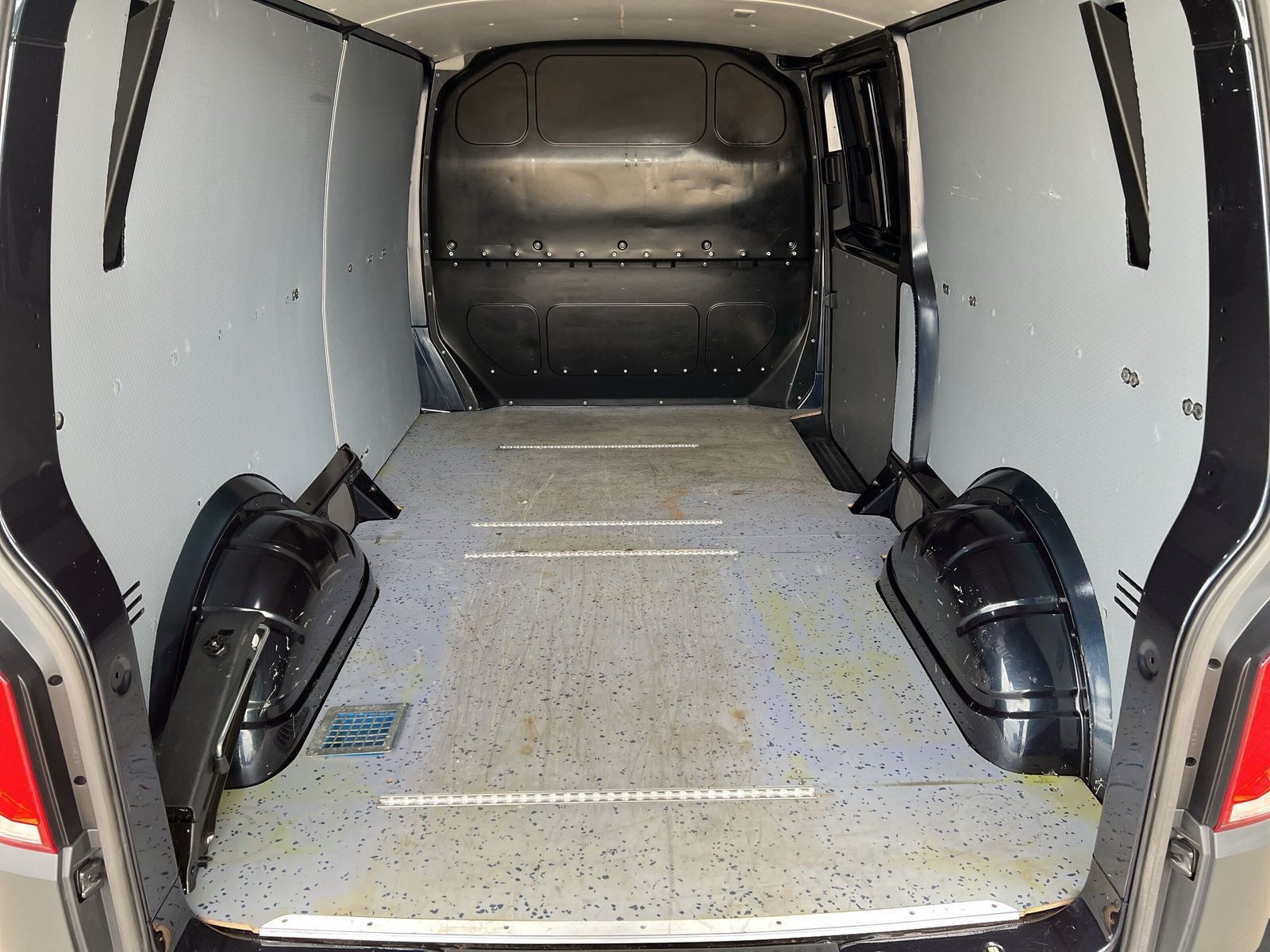 Volkswagen - T6.1 Transporter_11