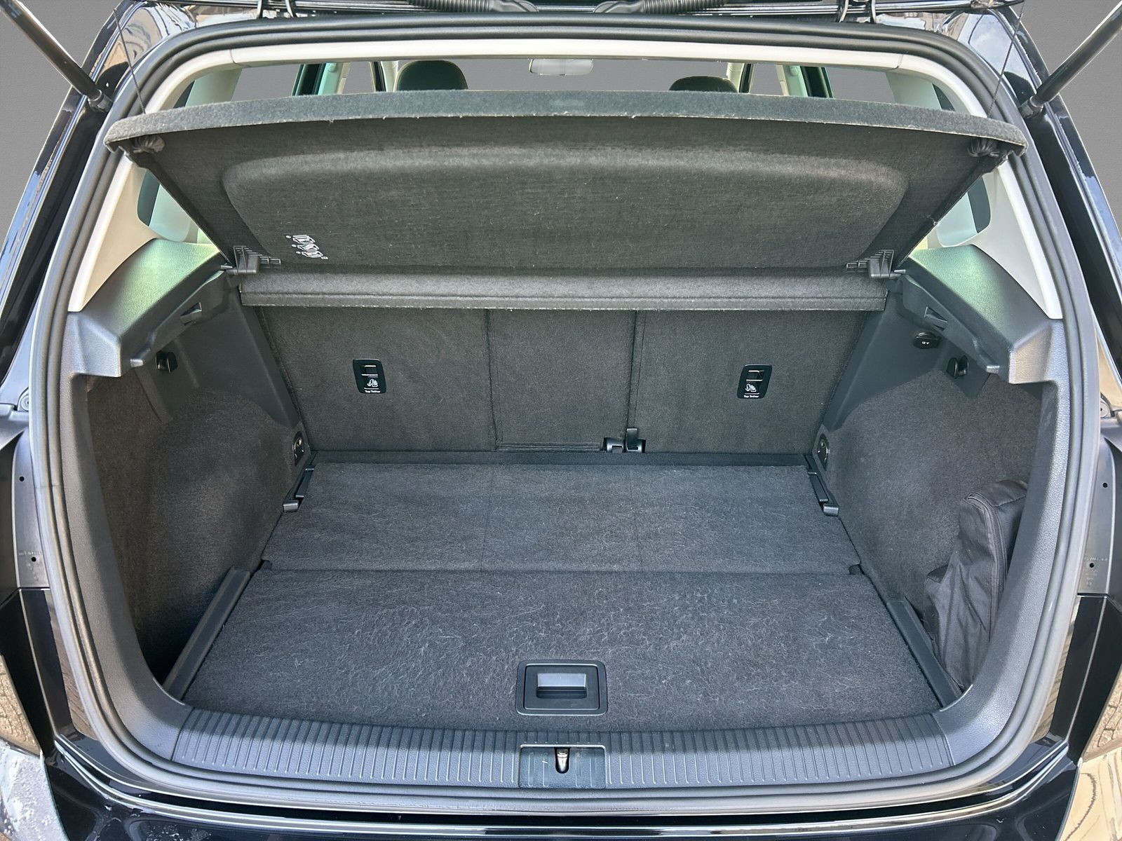 Volkswagen - Golf Sportsvan_9