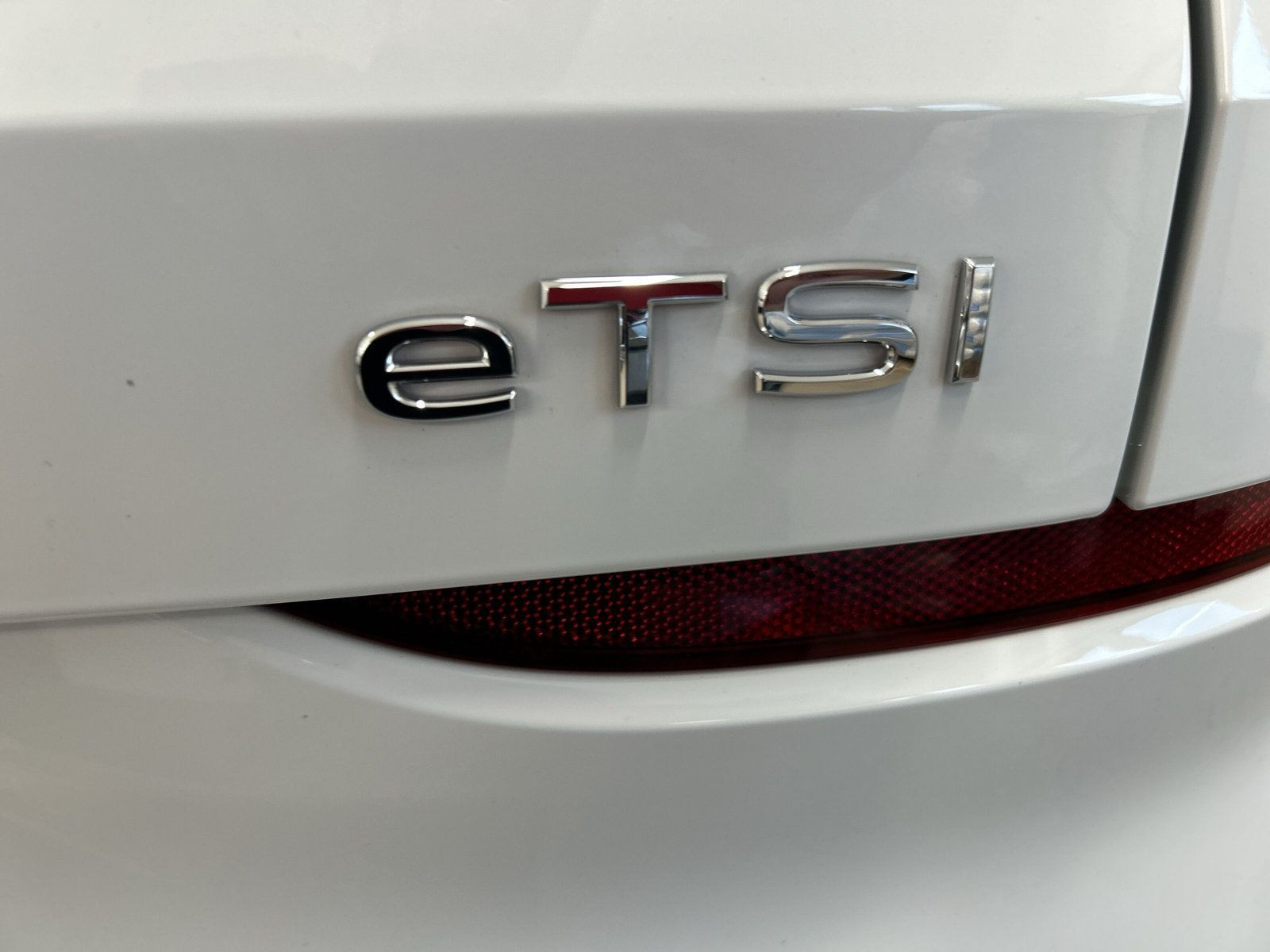 Volkswagen - T-Roc_24