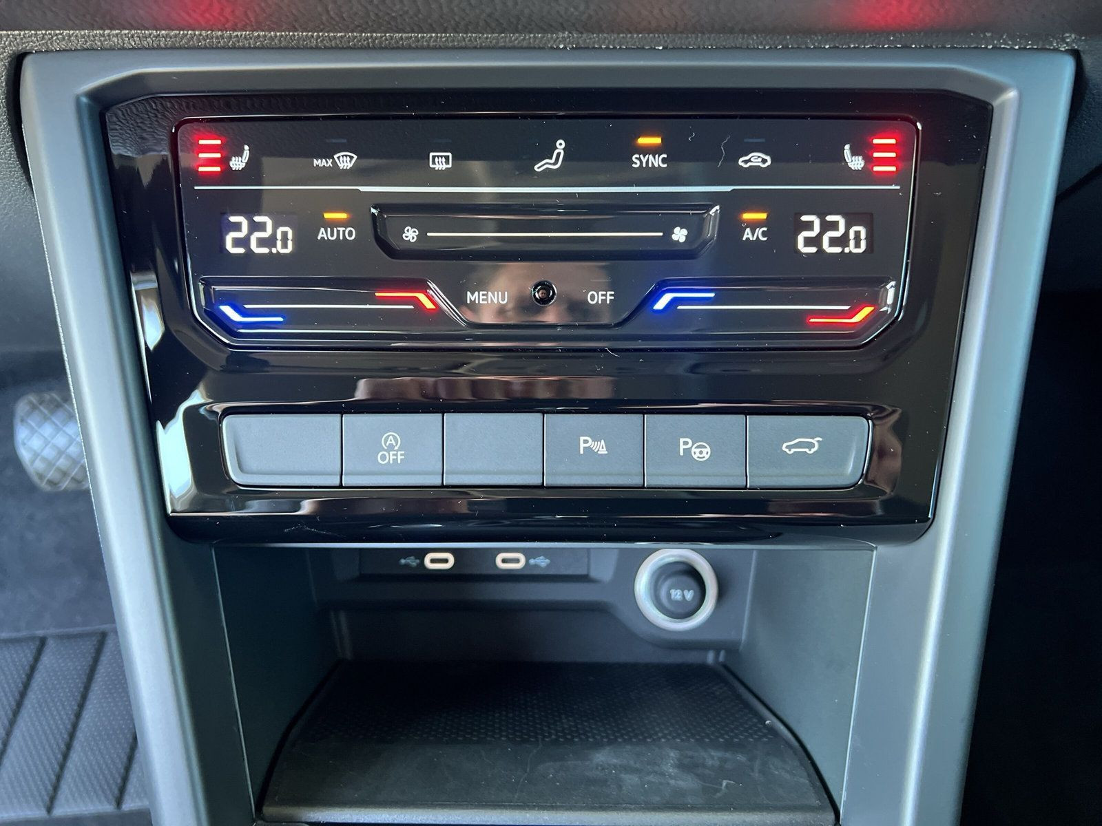 Volkswagen - Touran_16