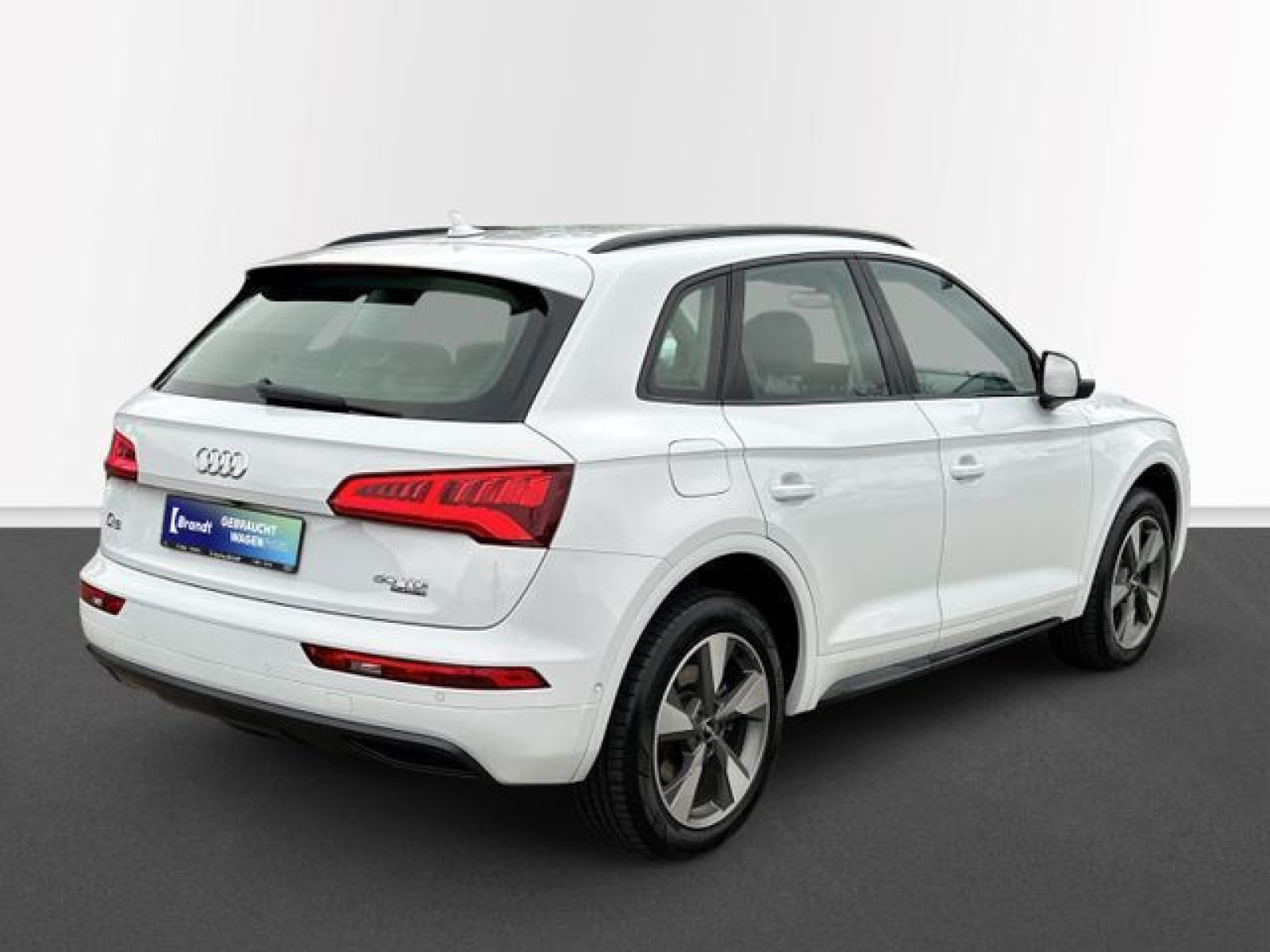 Audi - Q5_4