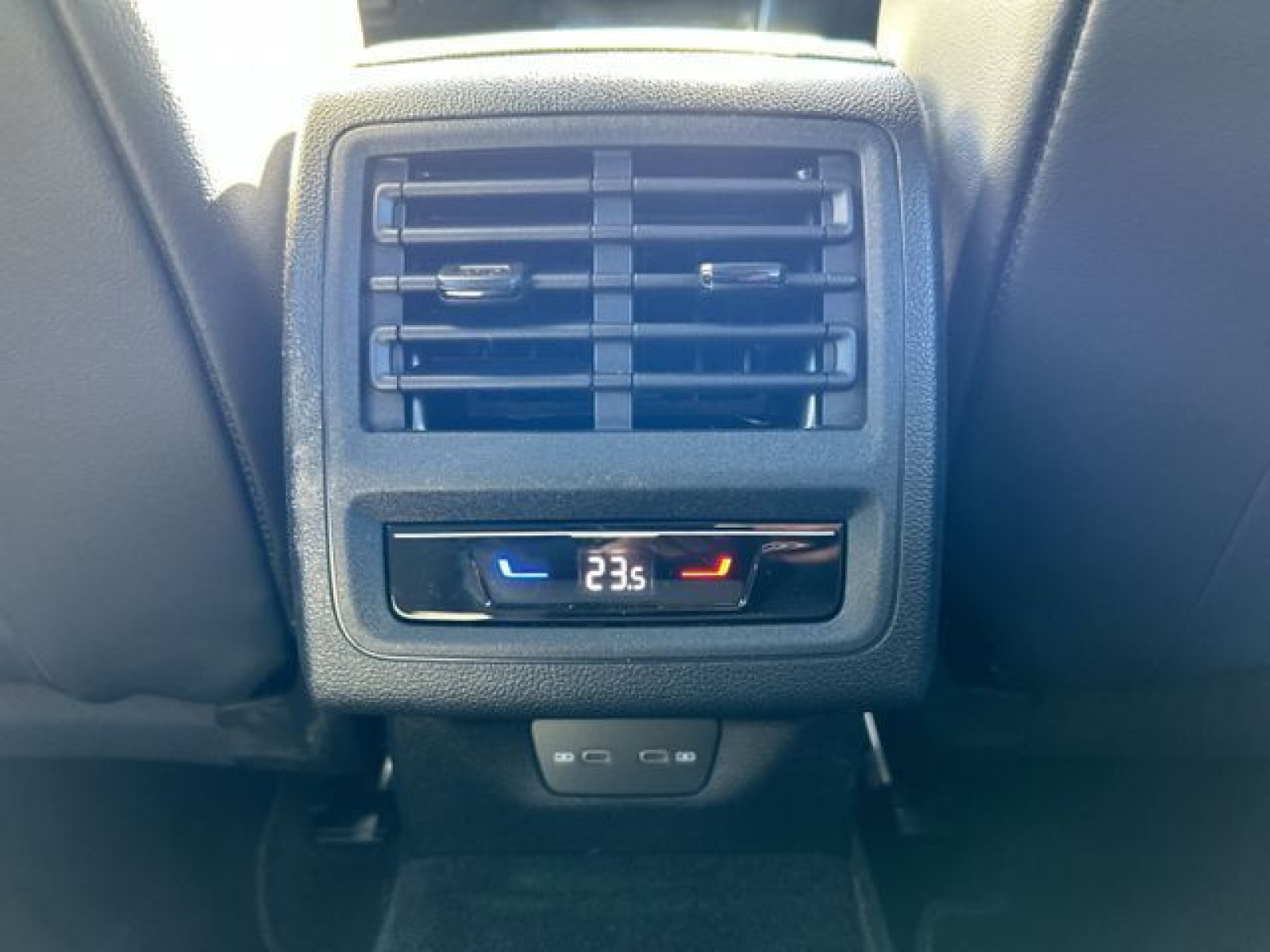 Volkswagen - Golf_24