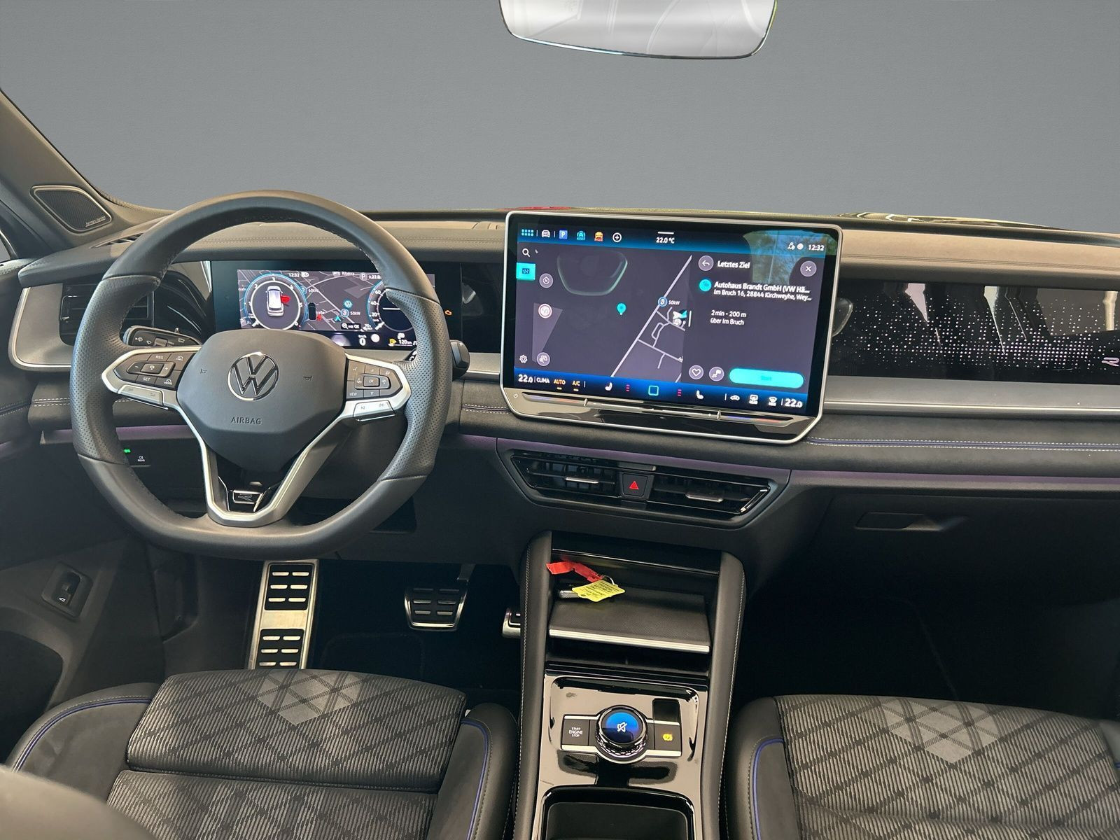 Volkswagen - Tayron_11