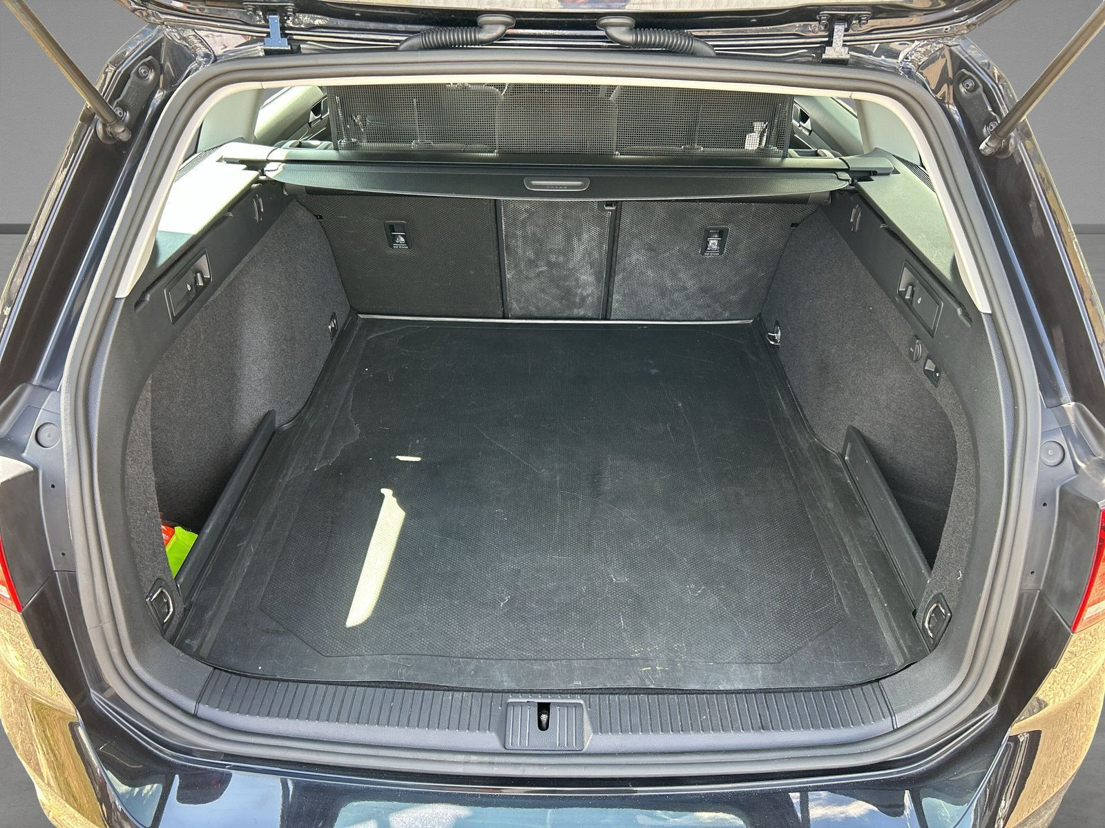 Volkswagen - Passat Variant_11