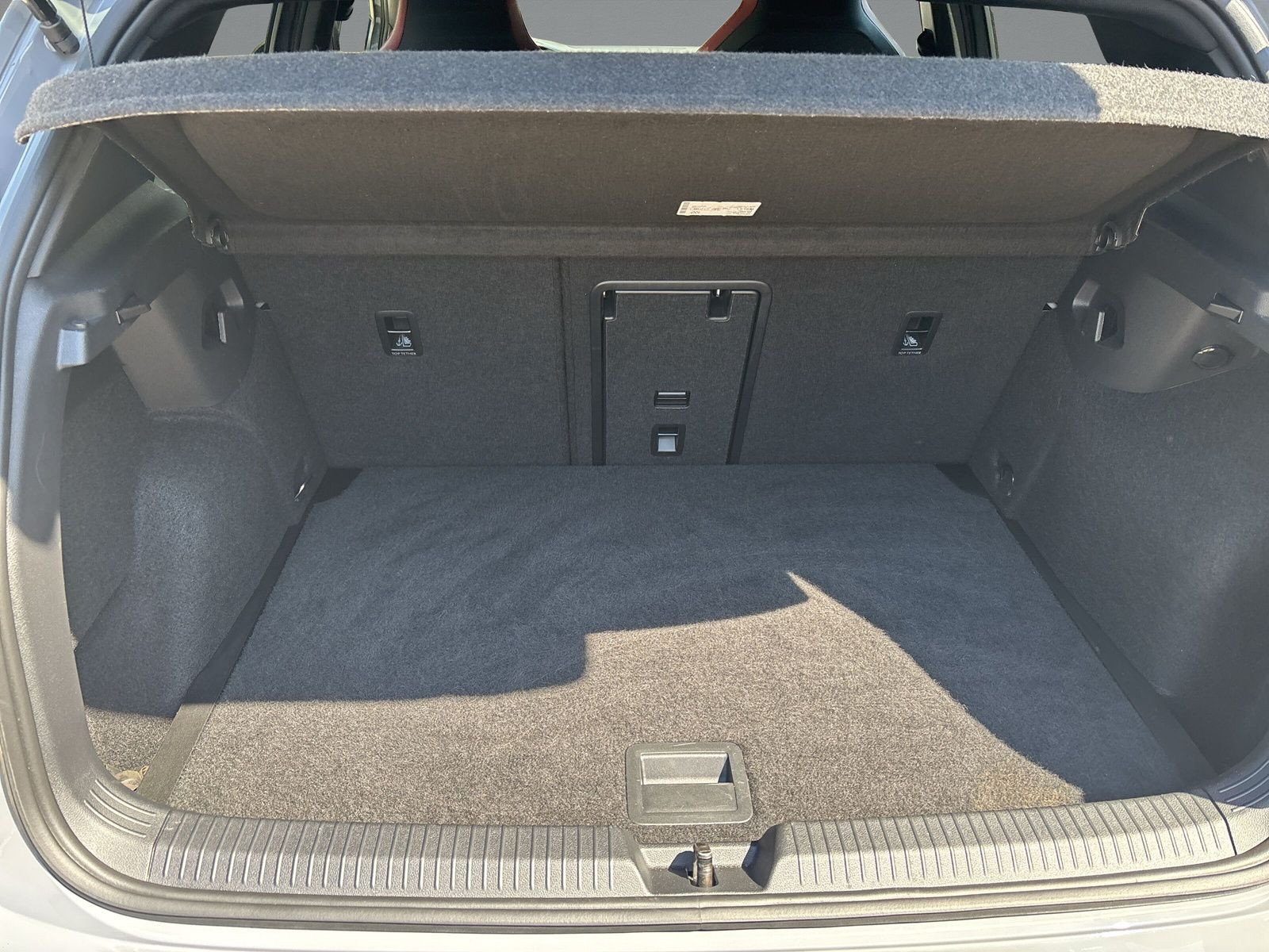 Volkswagen - Golf GTI_9