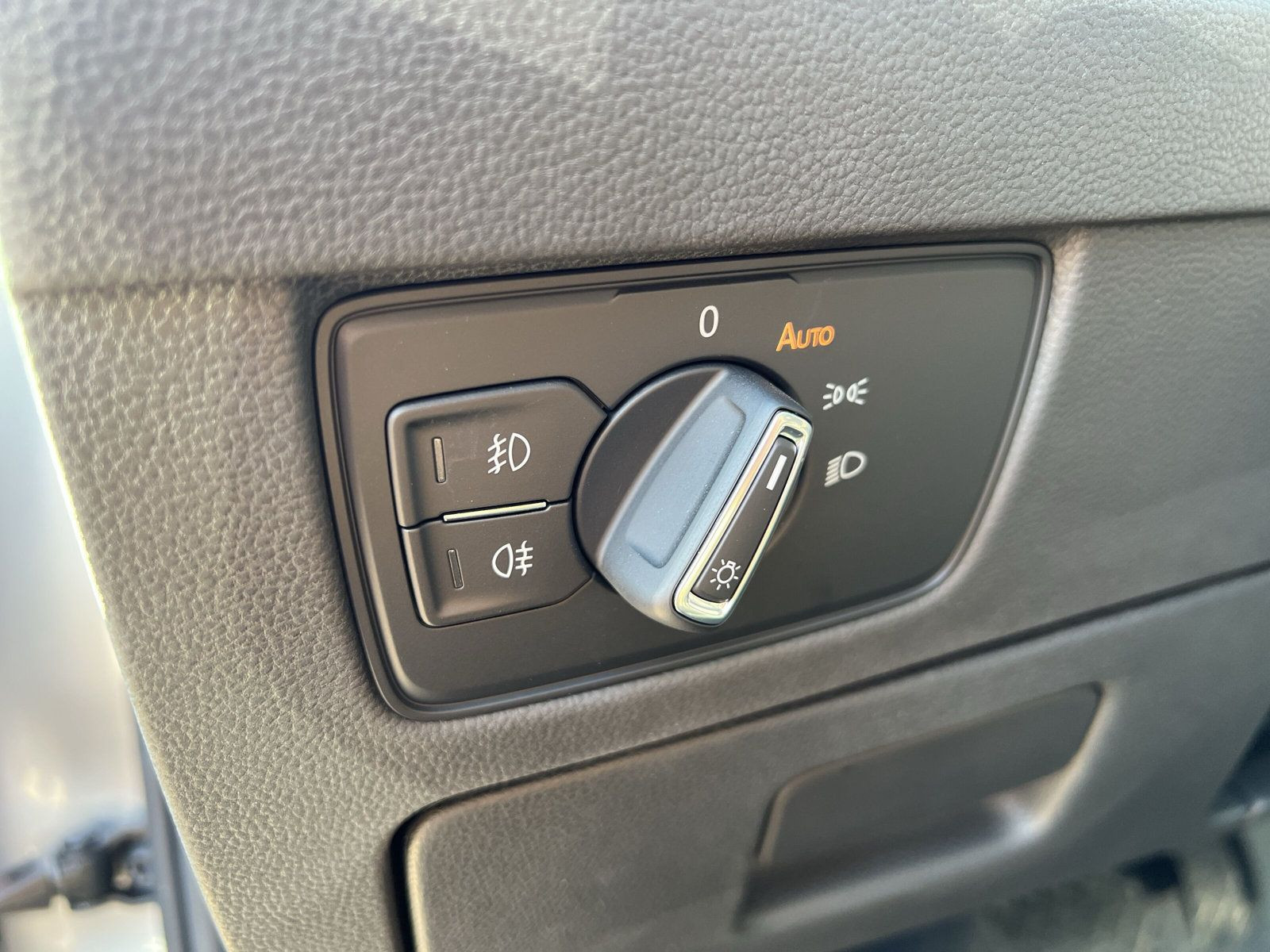 Volkswagen - Passat Variant_25