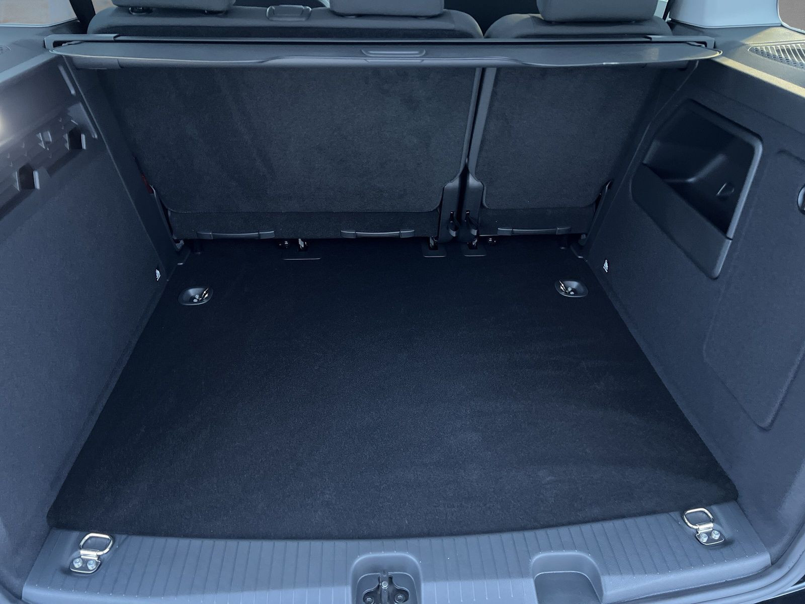 Volkswagen - Caddy_9