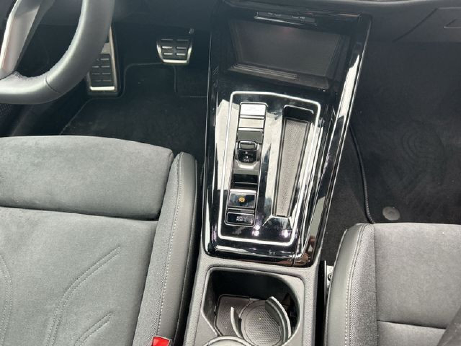 Volkswagen - Golf_16 Volkswagen - Golf_16