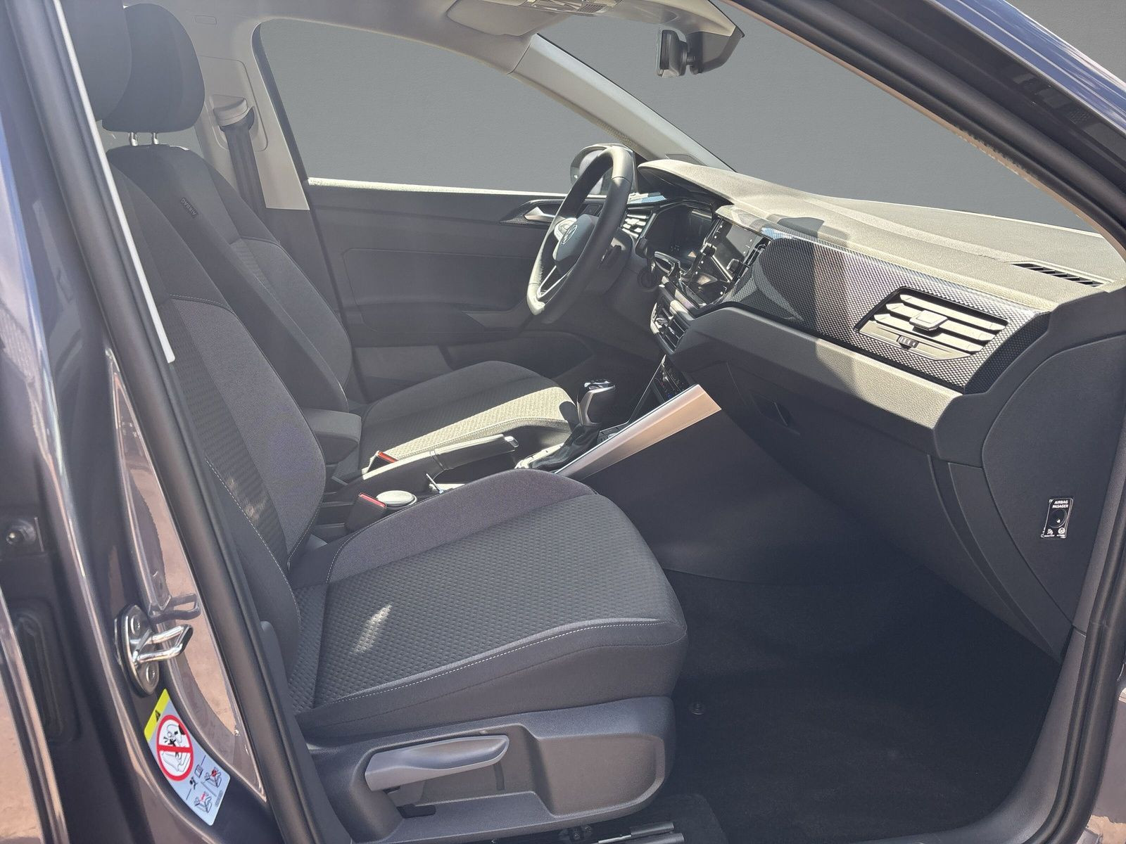 Volkswagen - Taigo_13