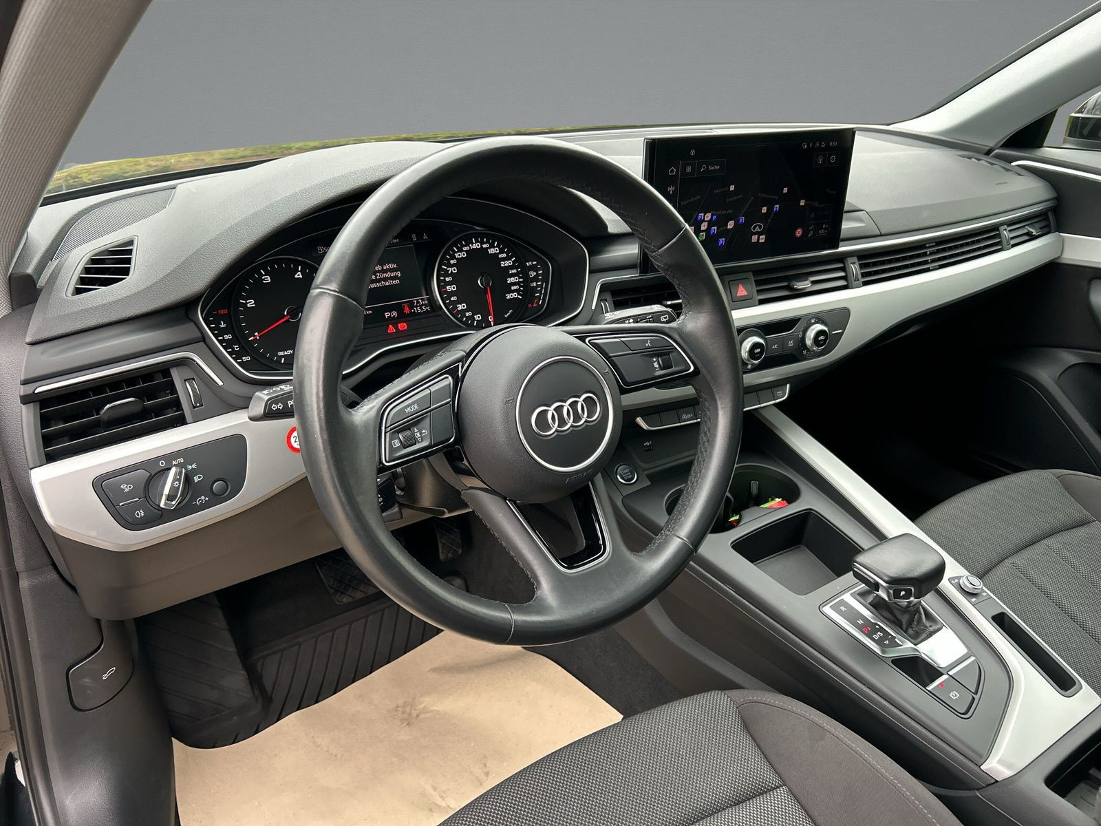 Audi - A4_8