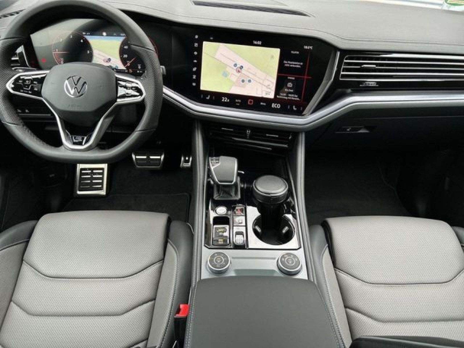 Volkswagen - Touareg_11