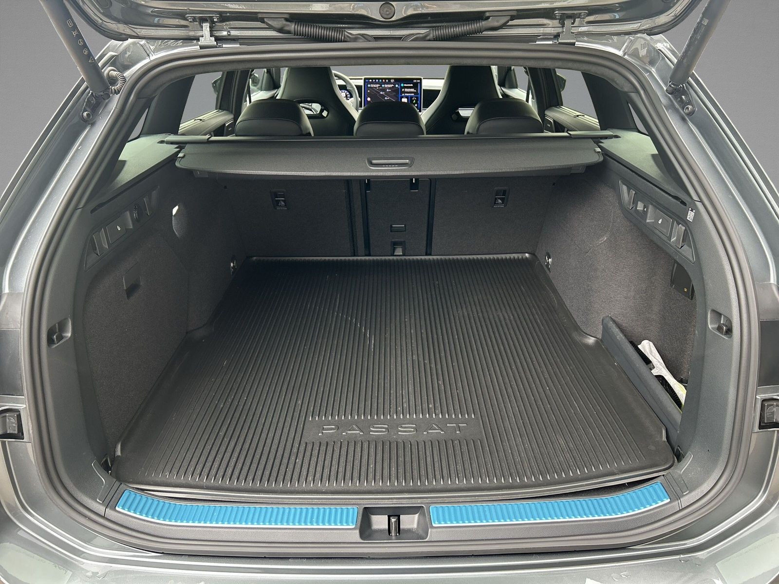 Volkswagen - Passat Variant_10