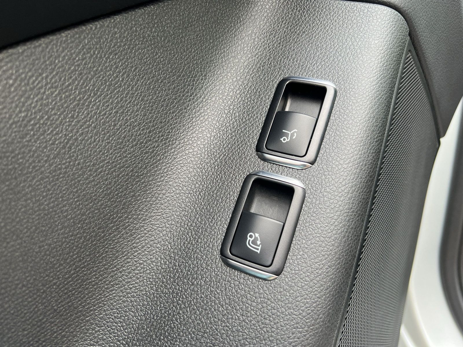 Mercedes-Benz - GLE 400_35