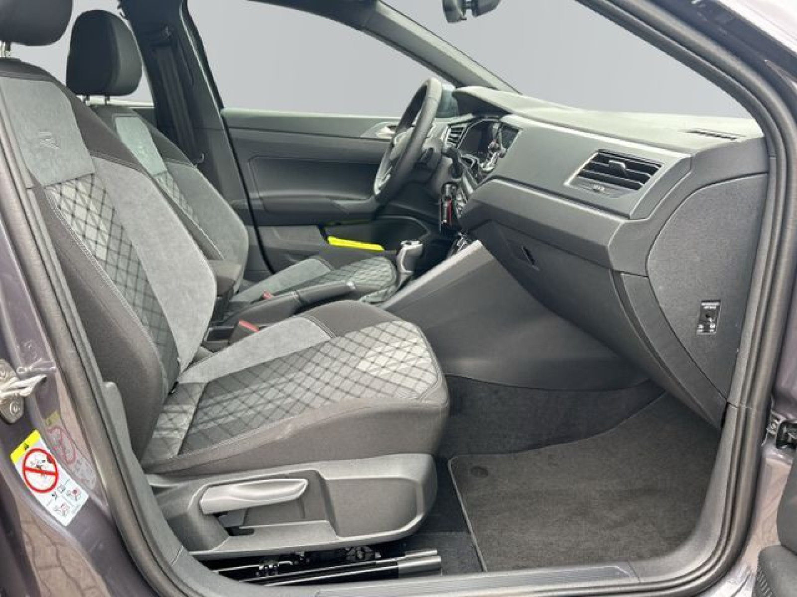 Volkswagen - Taigo_13