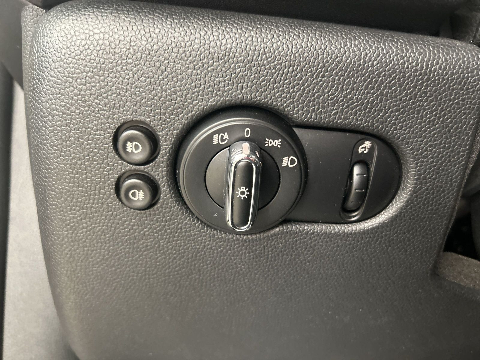 Mini (BMW) - Cooper D_28