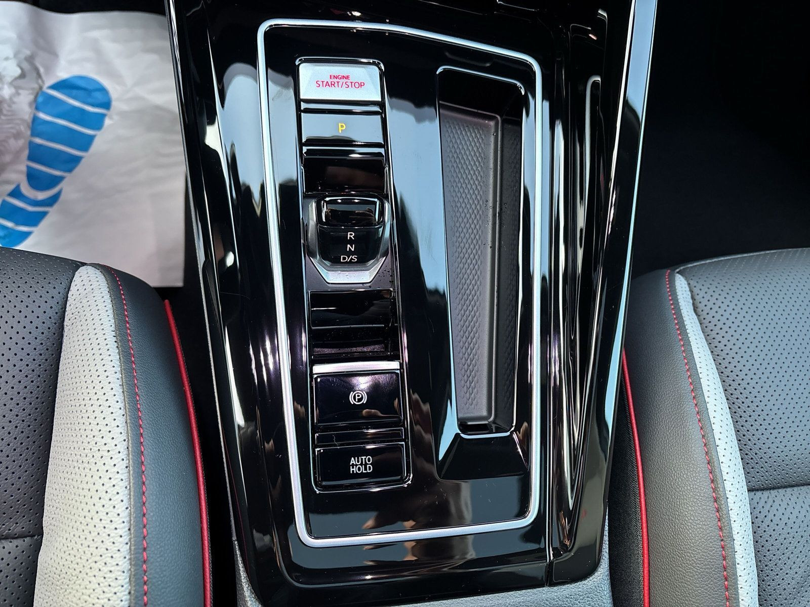 Volkswagen - Golf GTI_15