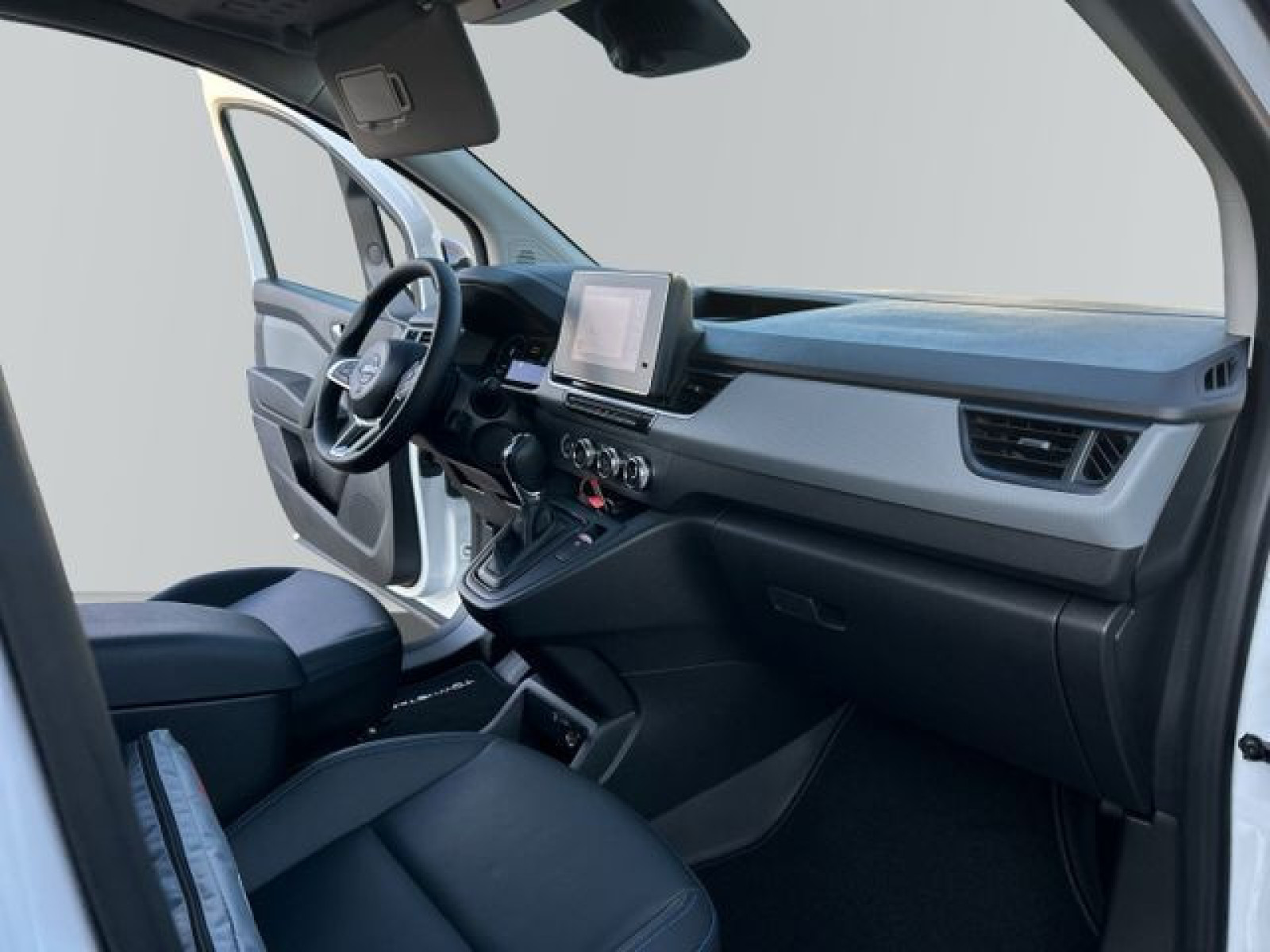 Nissan - Townstar_14