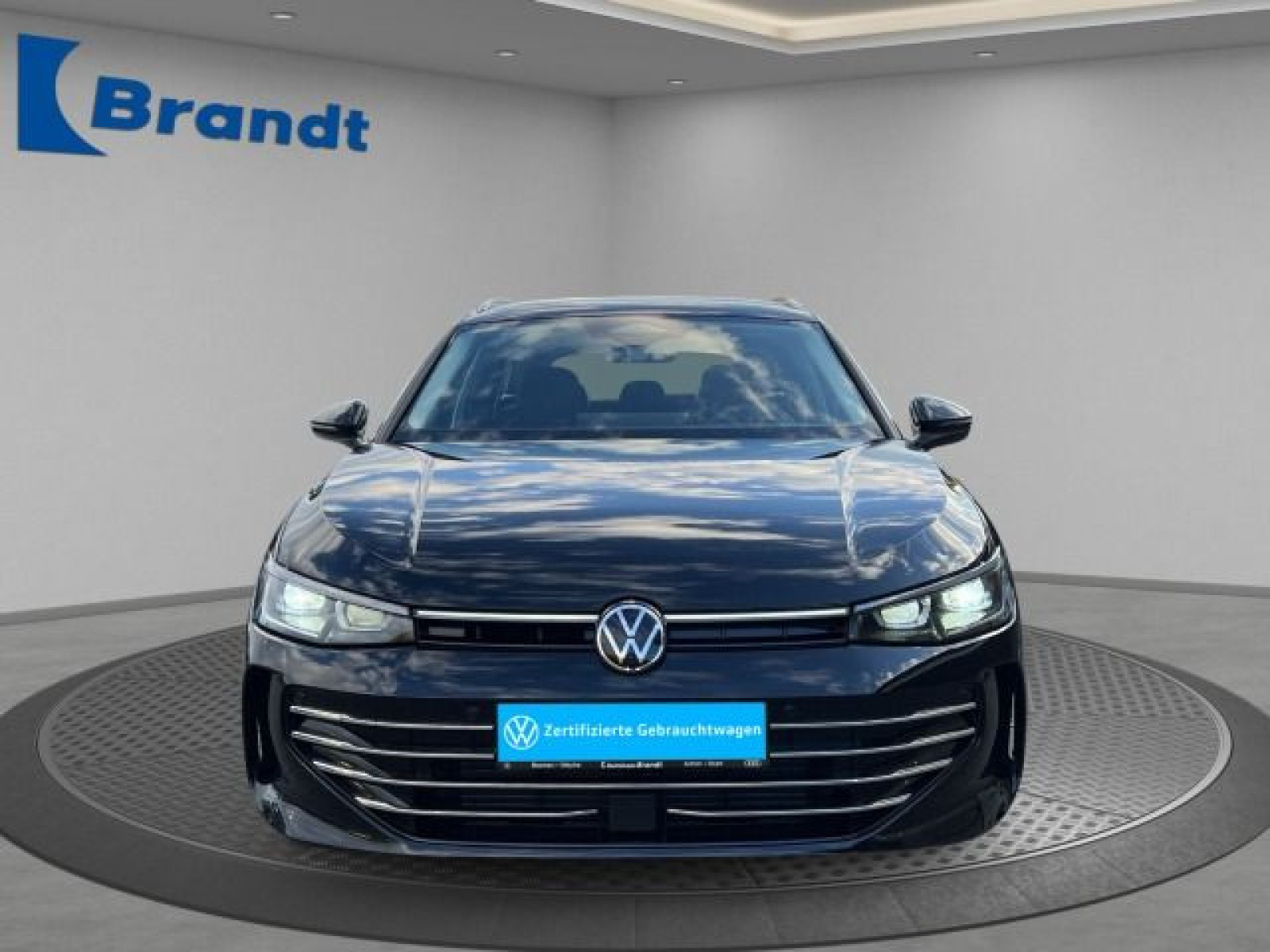 Volkswagen - Passat Variant_4